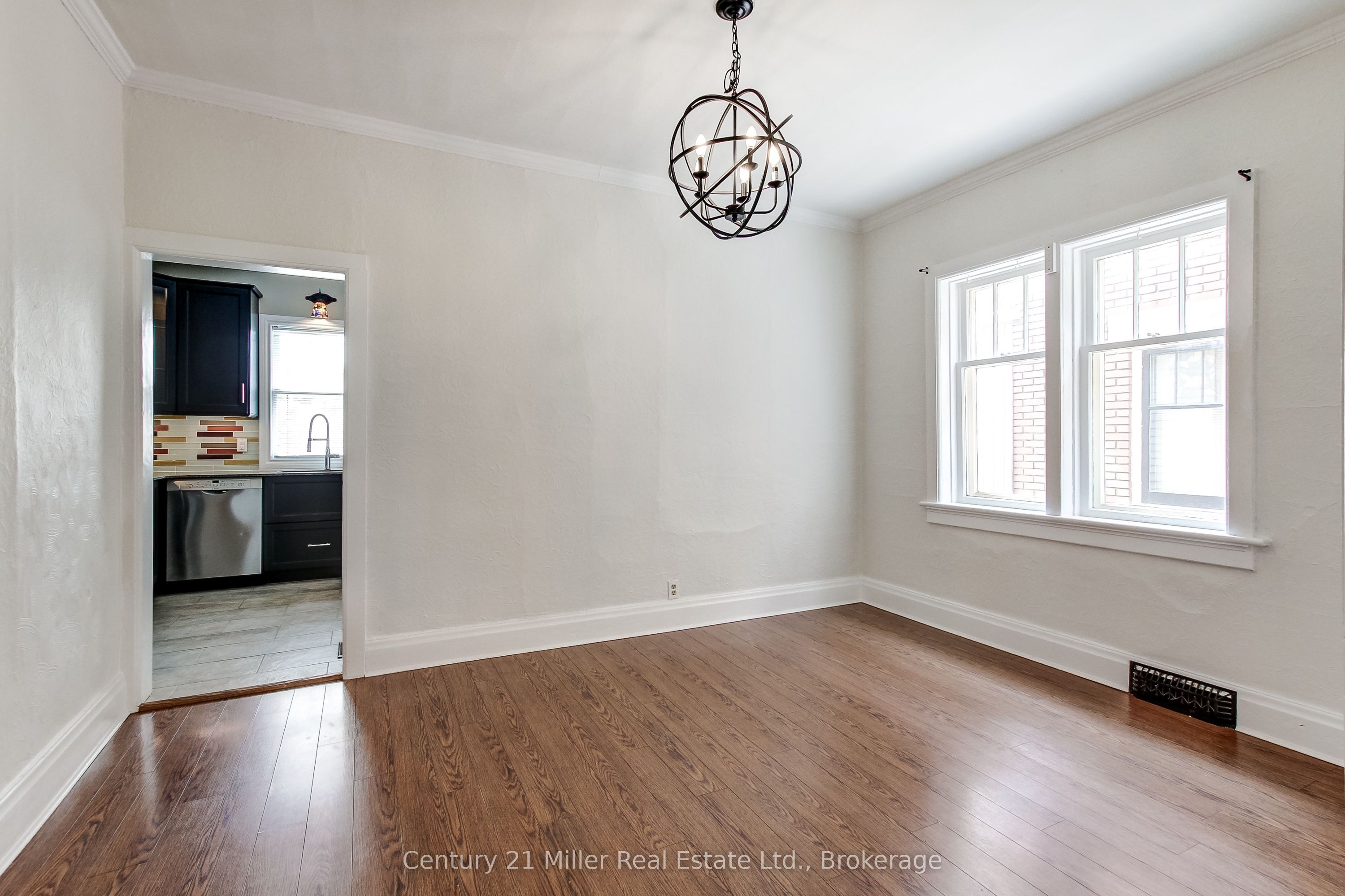17 Whitney Place Property Photo 6