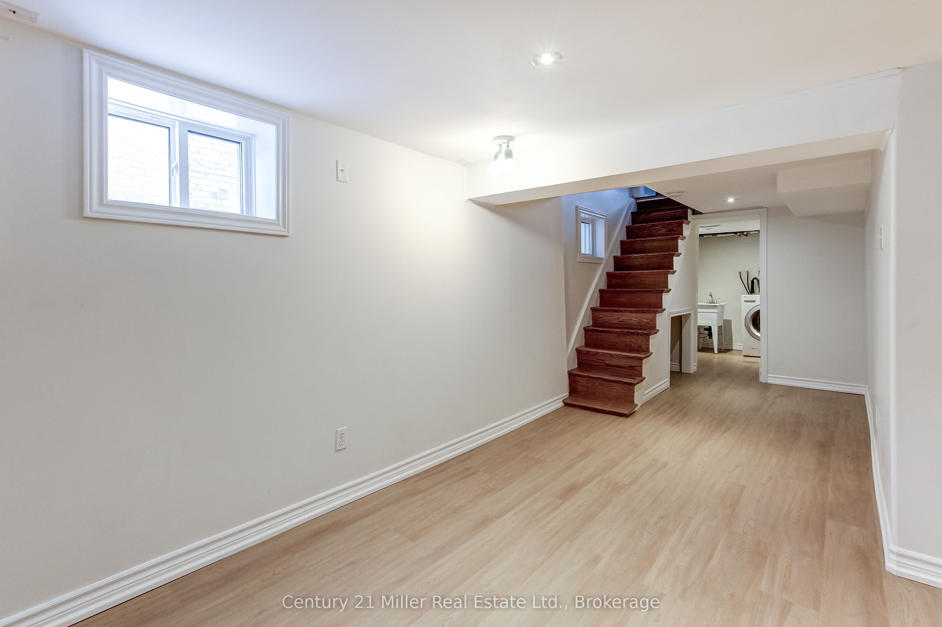 17 Whitney Place Property Photo 28
