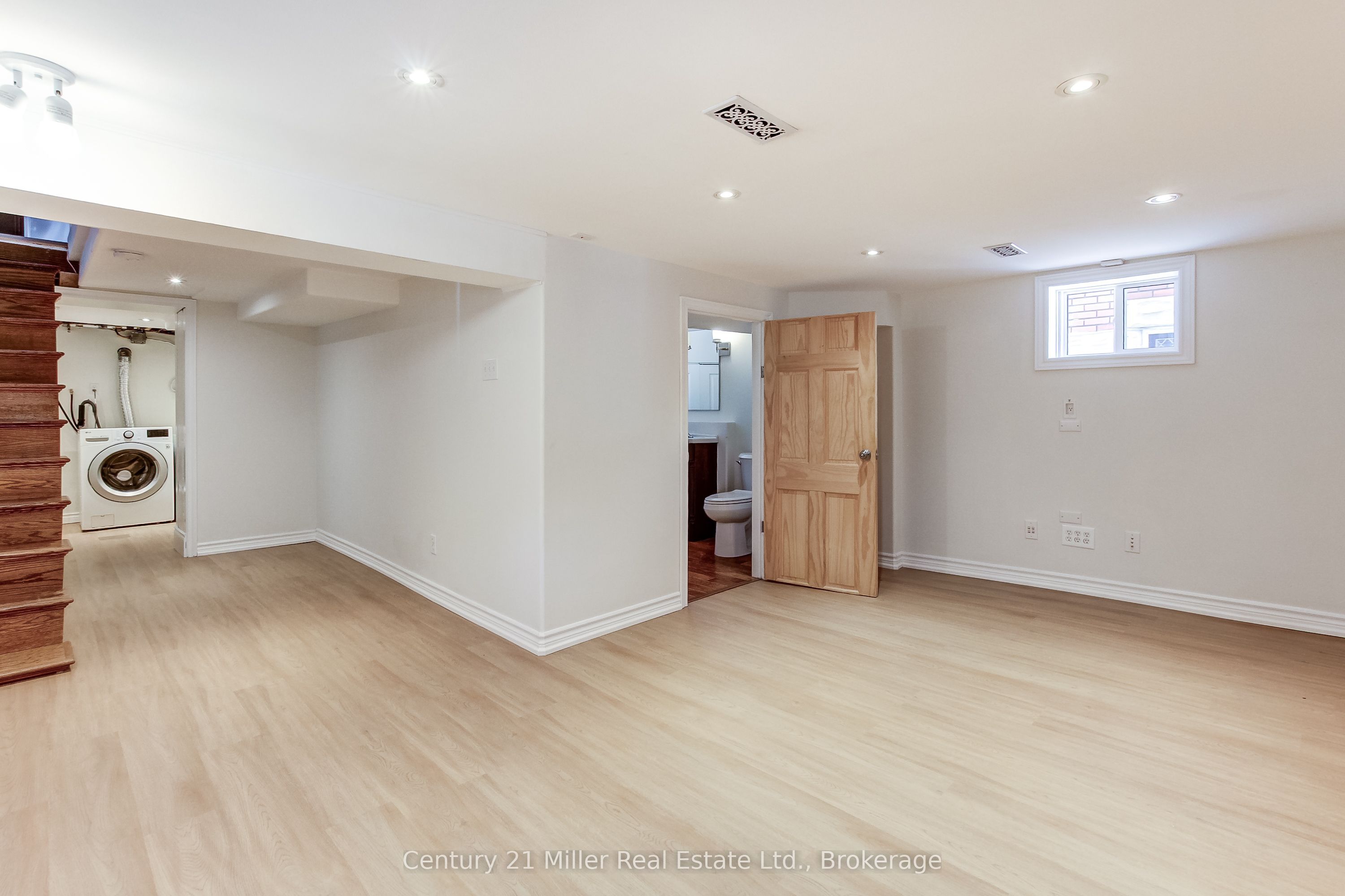 17 Whitney Place Property Photo 29