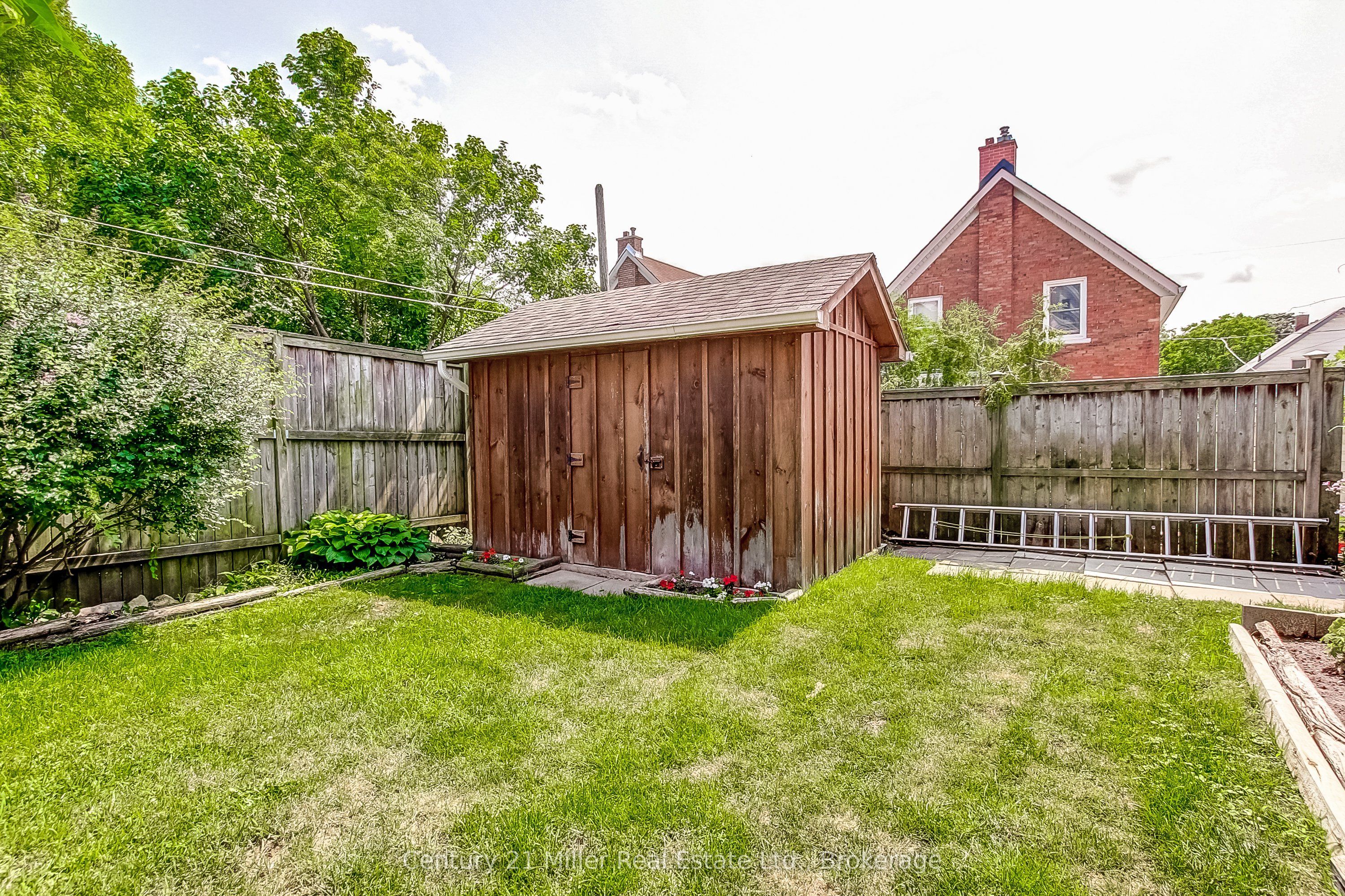 17 Whitney Place Property Photo 36