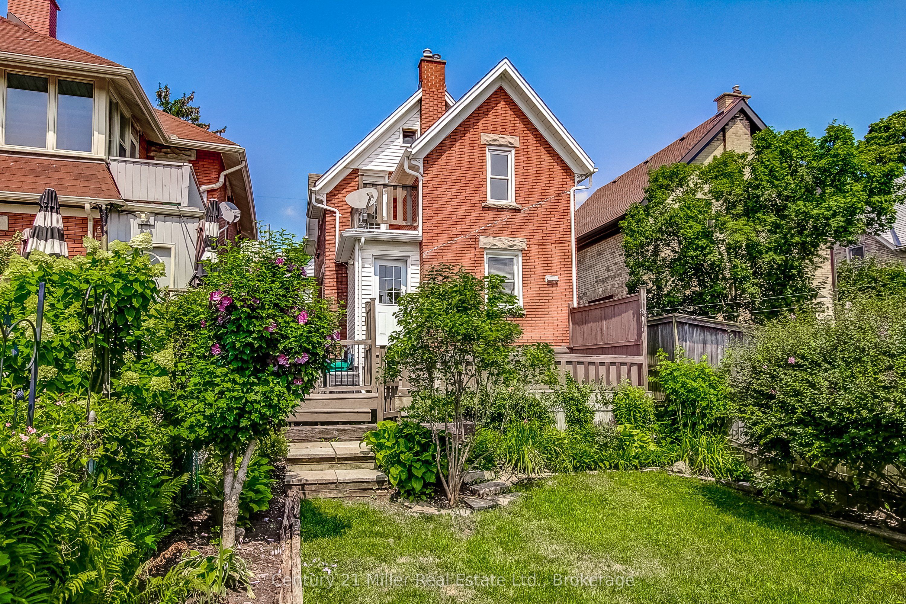 17 Whitney Place Property Photo 37