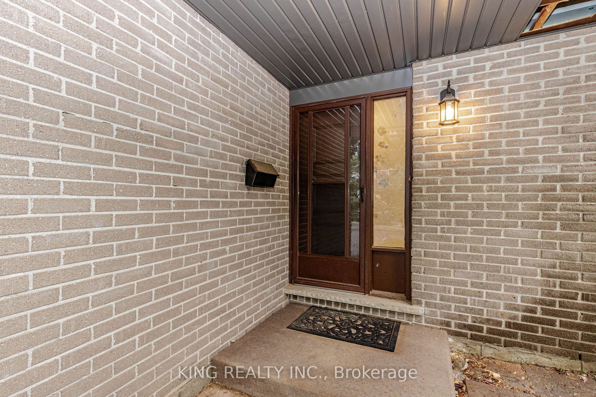 46 Cedarwoods Crescent 6 Property Photo 2