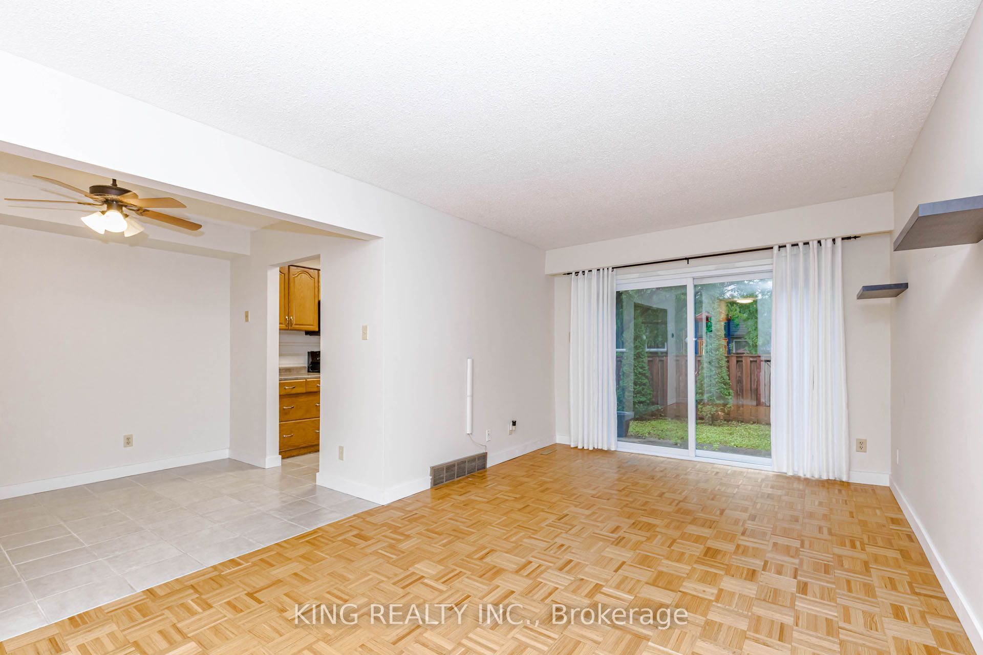 46 Cedarwoods Crescent 6 Property Photo 5