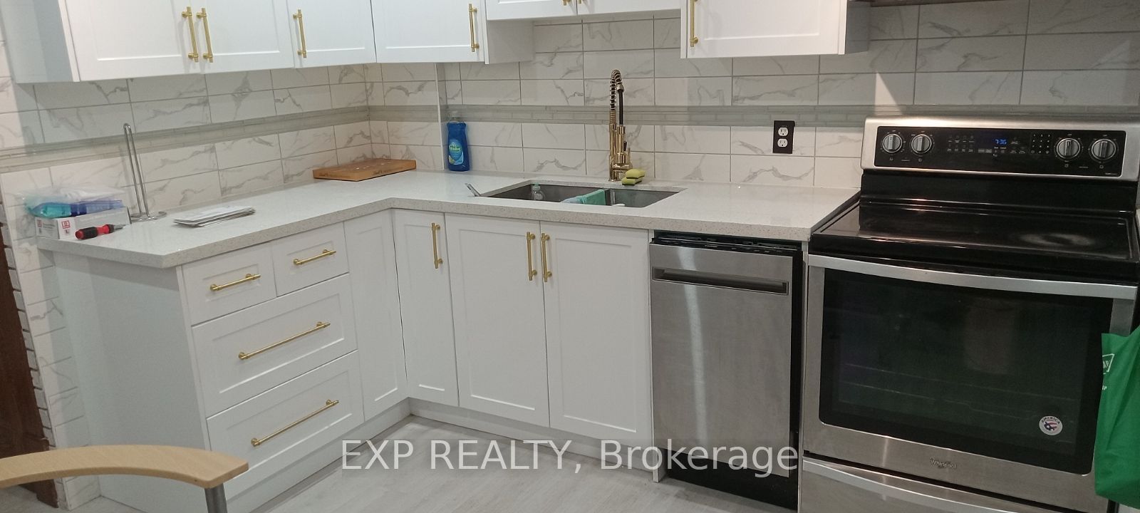 90 River Road Property Photo 3