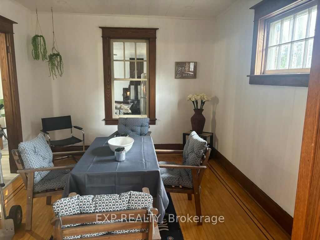 90 River Road Property Photo 5