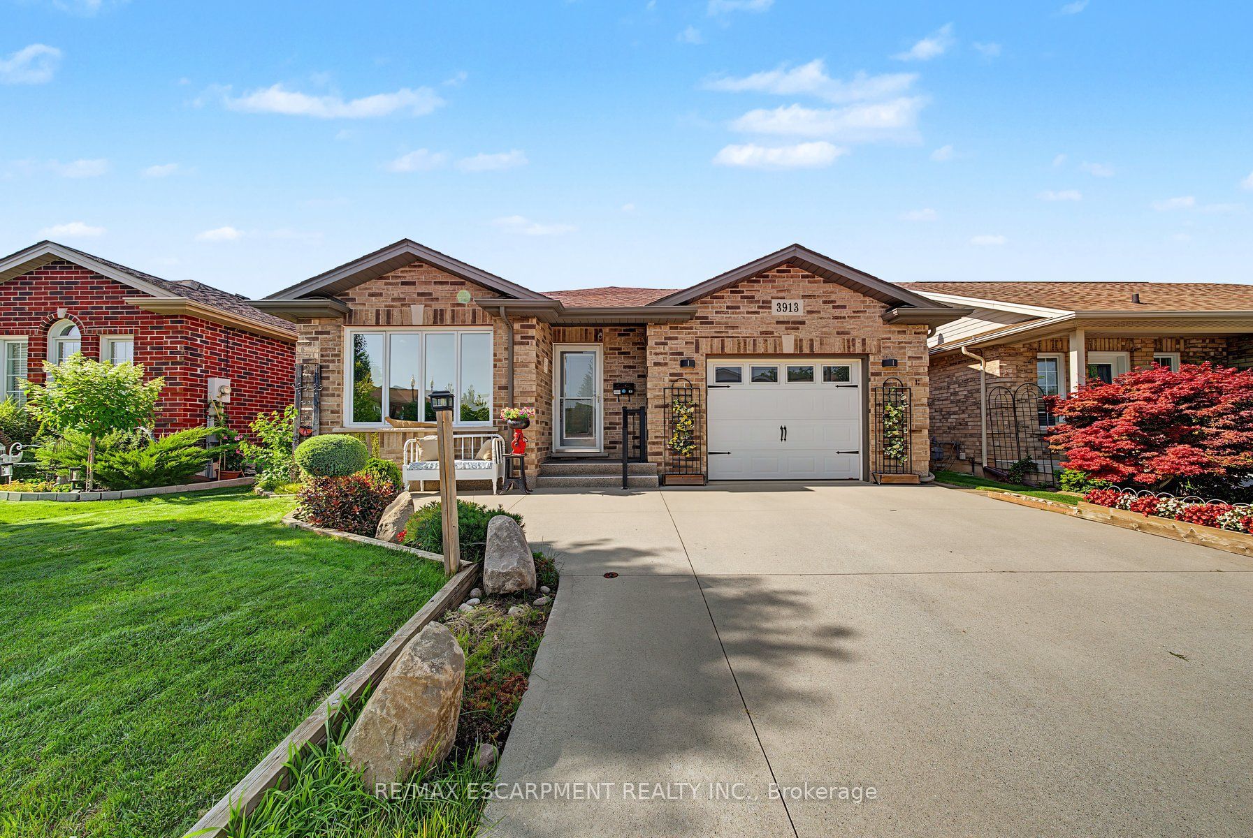 3913 Primrose Lane Property Photo 1