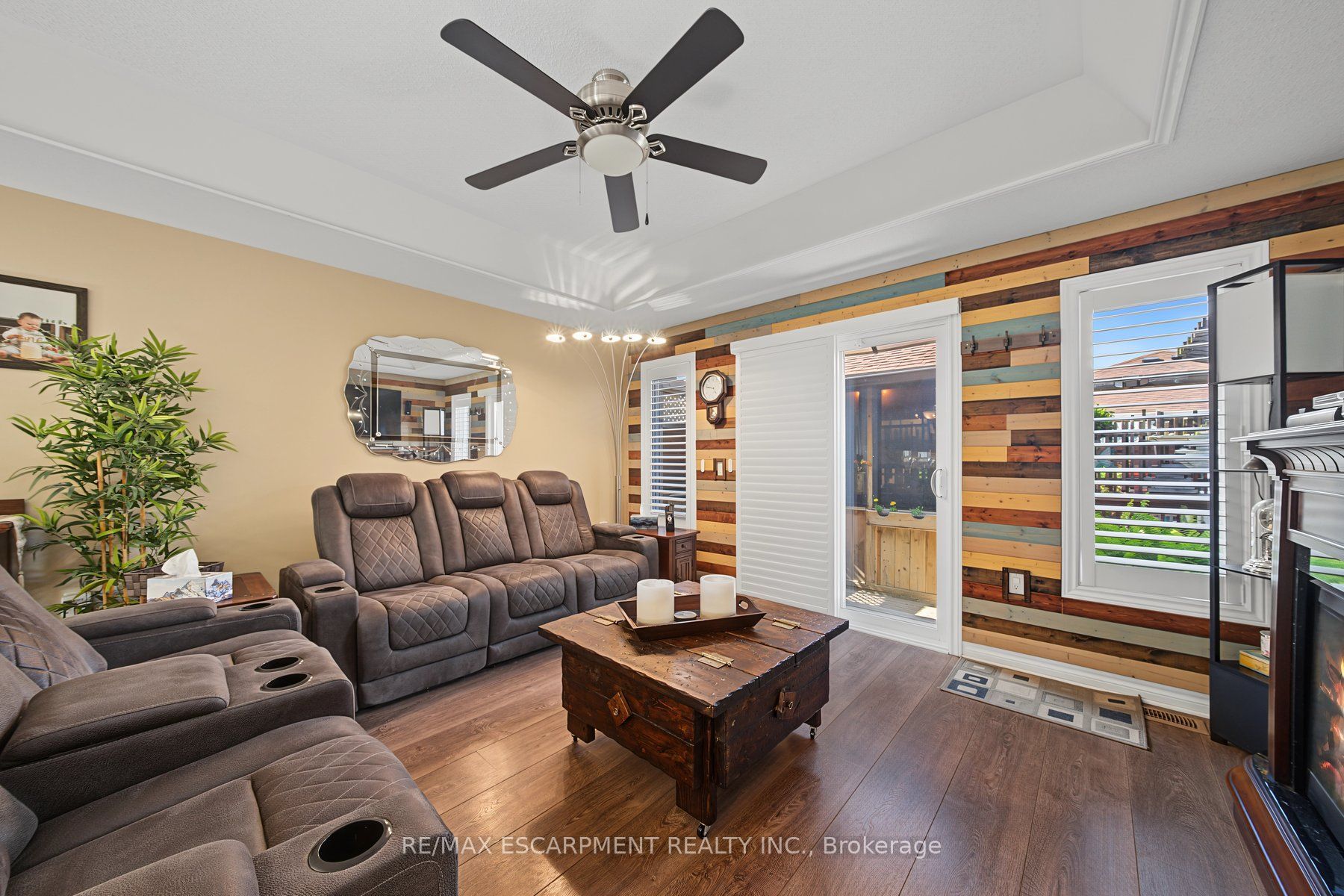 3913 Primrose Lane Property Photo 14