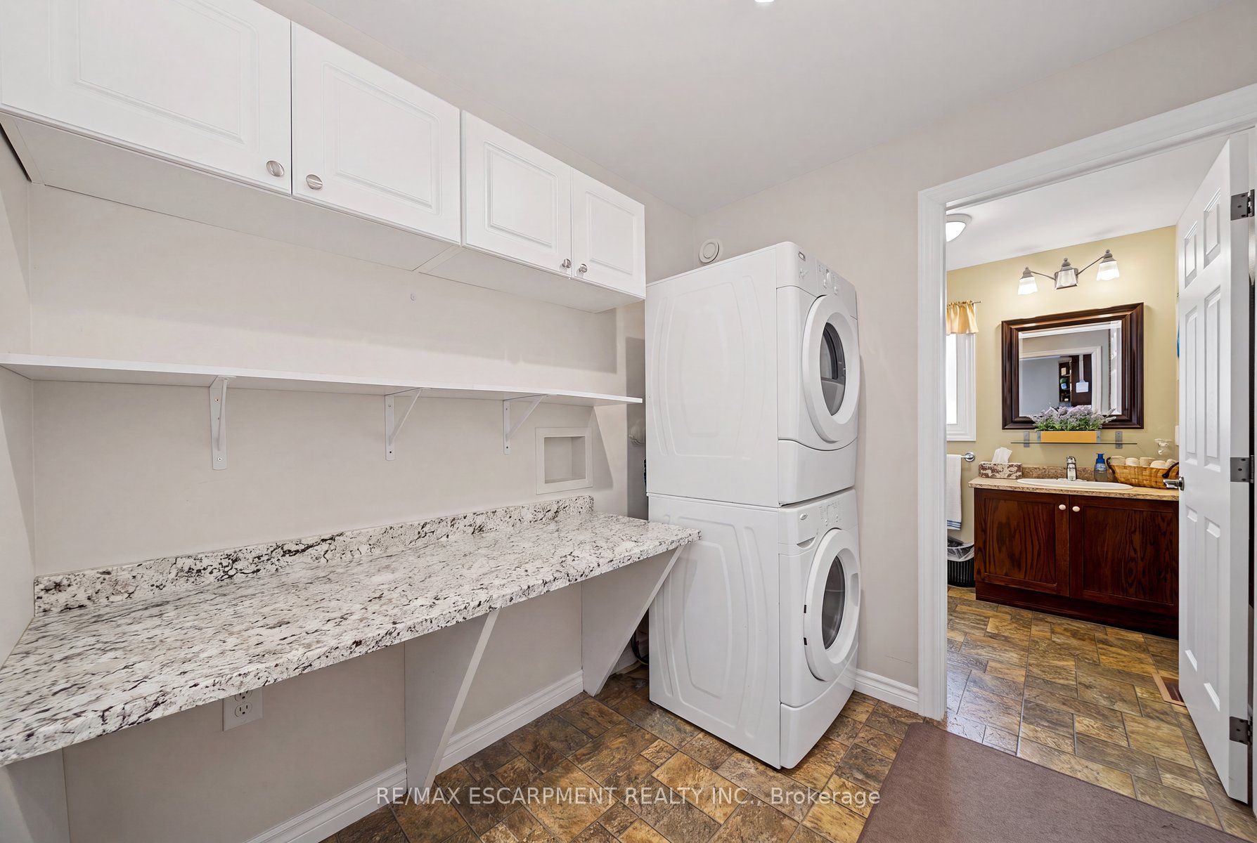 3913 Primrose Lane Property Photo 21