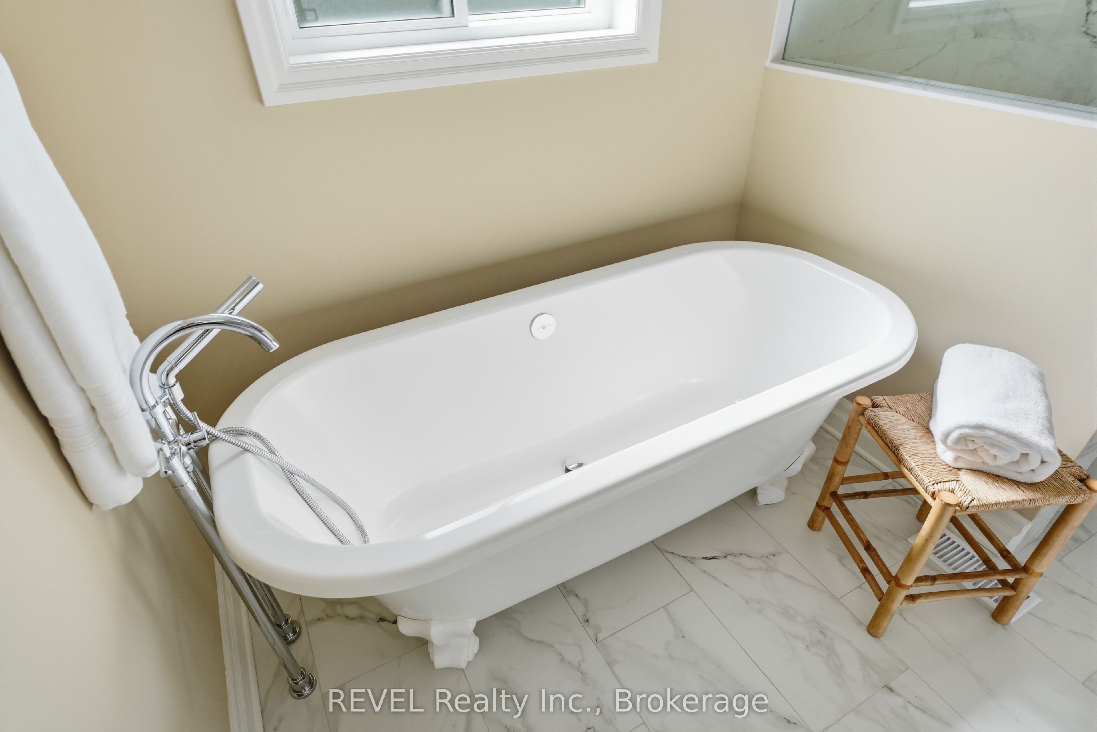 681 Warner Road Property Photo 17