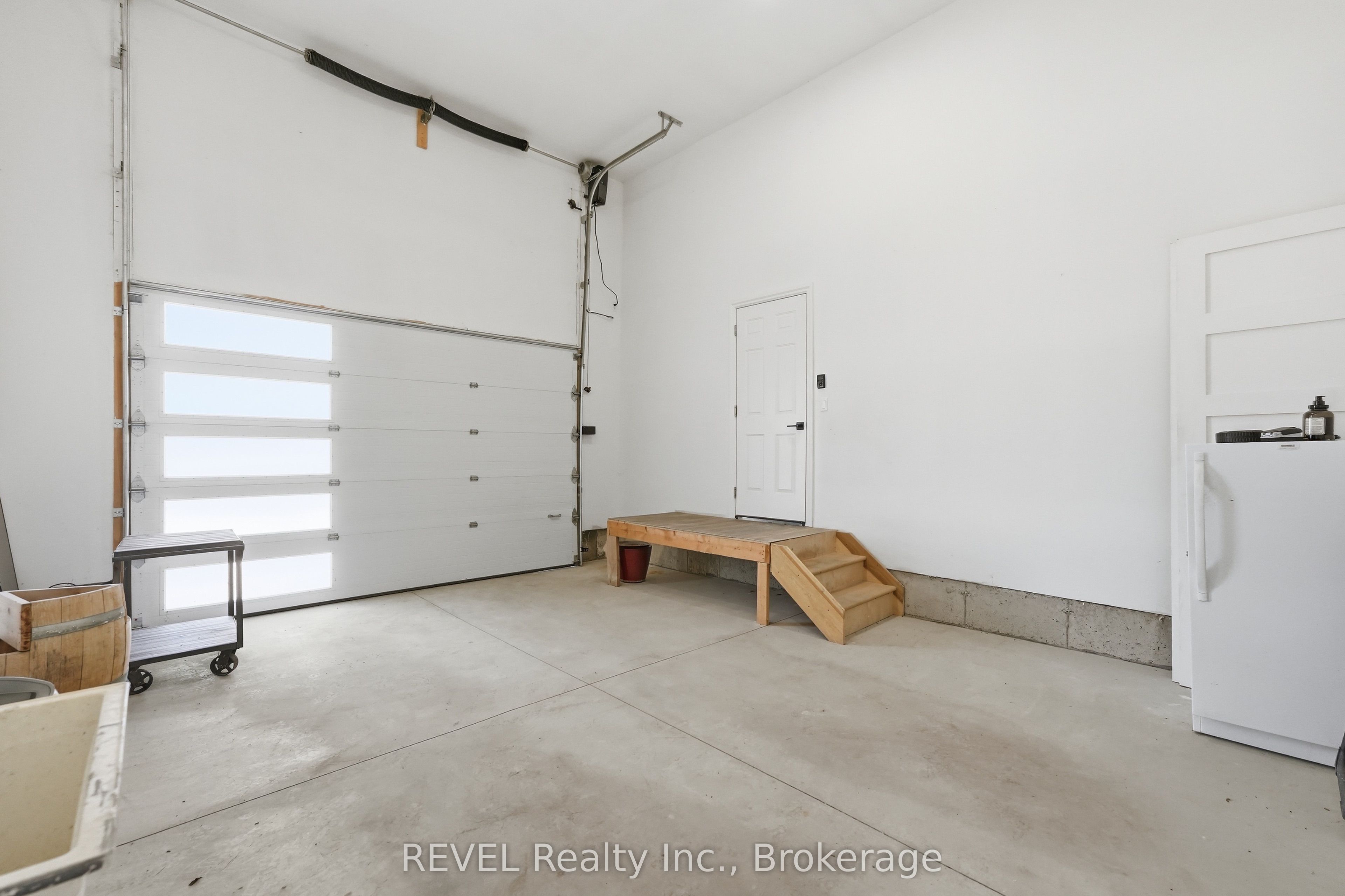681 Warner Road Property Photo 27