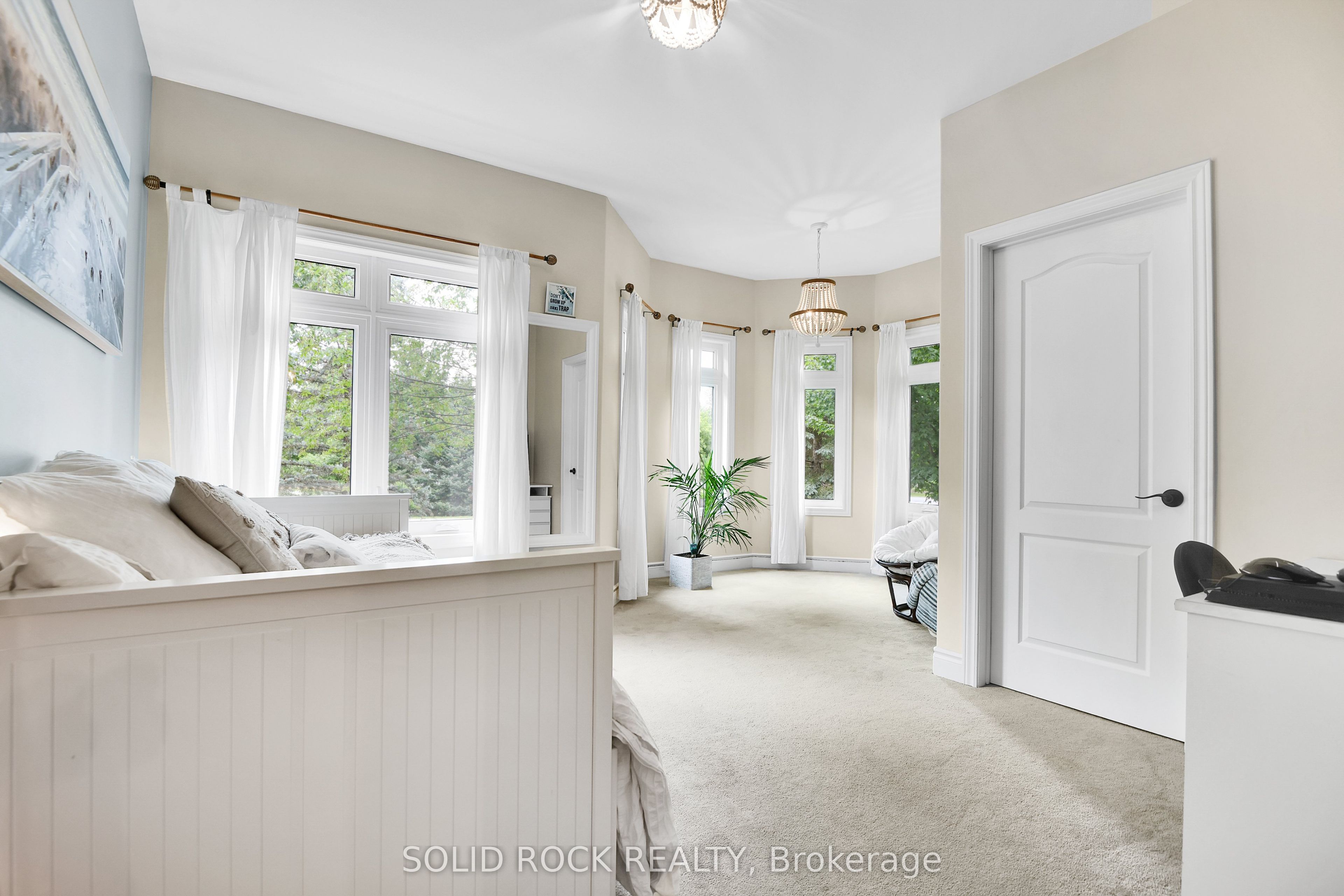 7040 Donwel Drive Property Photo 19