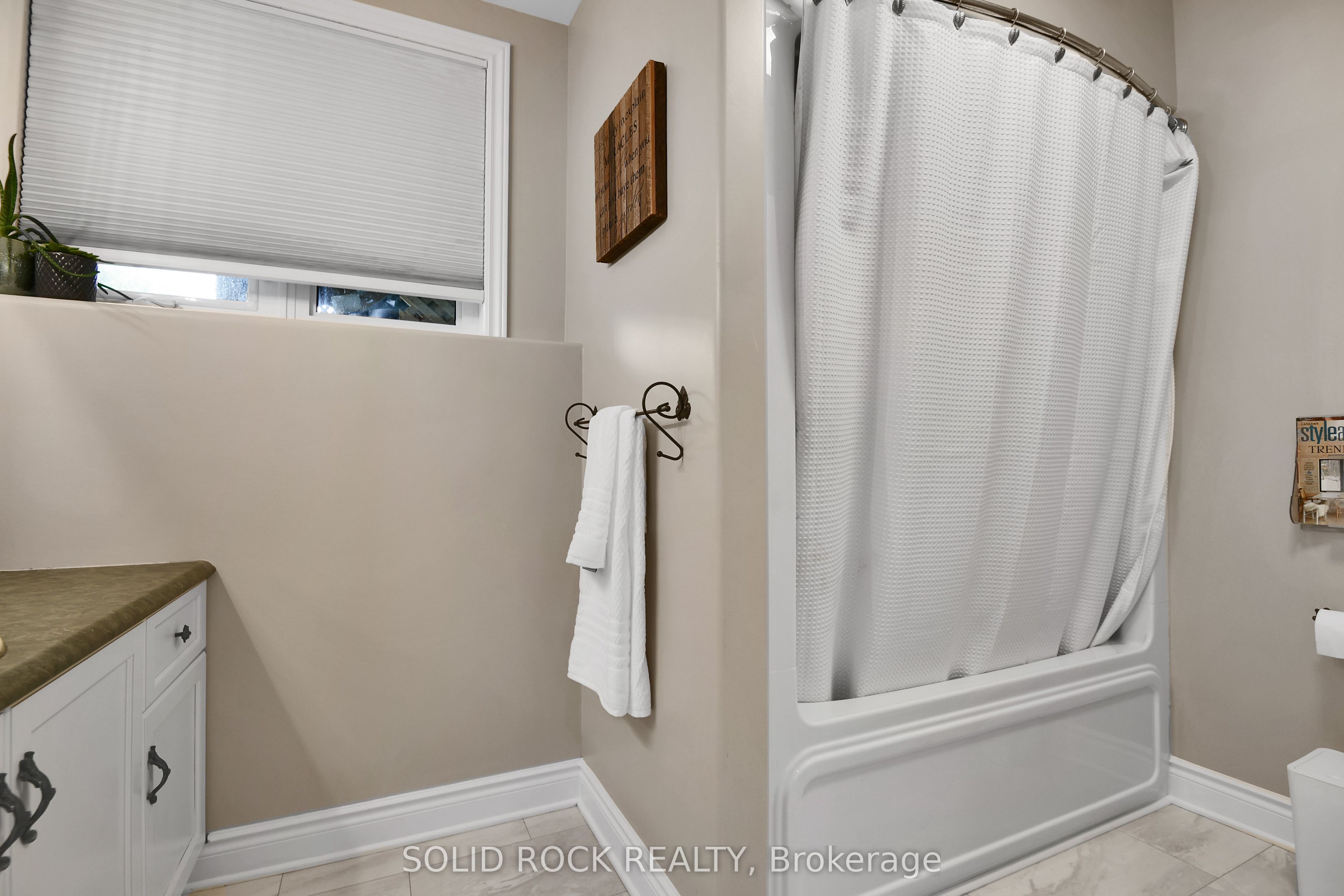 7040 Donwel Drive Property Photo 34