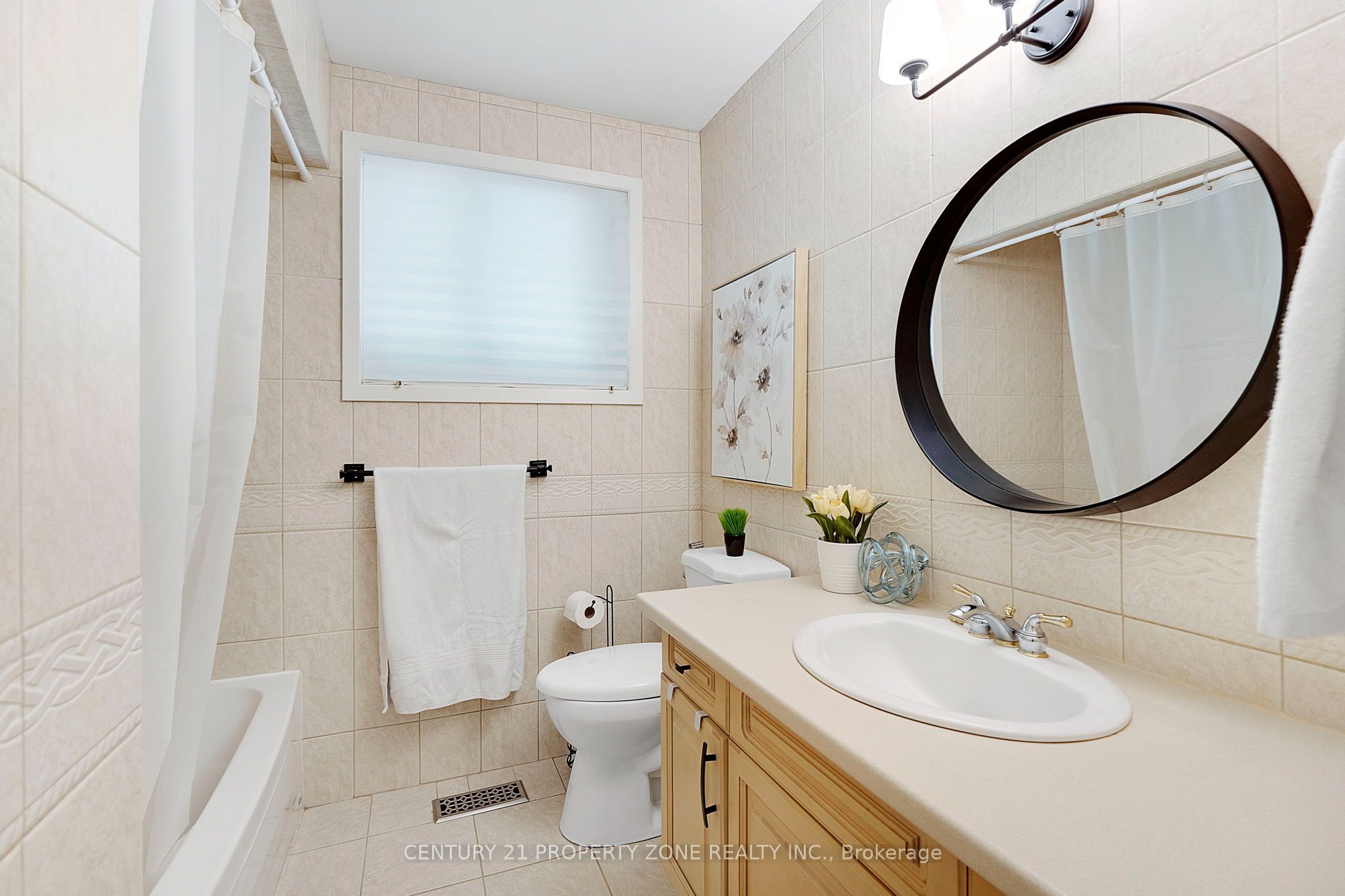 187 Winston Boulevard Property Photo 13