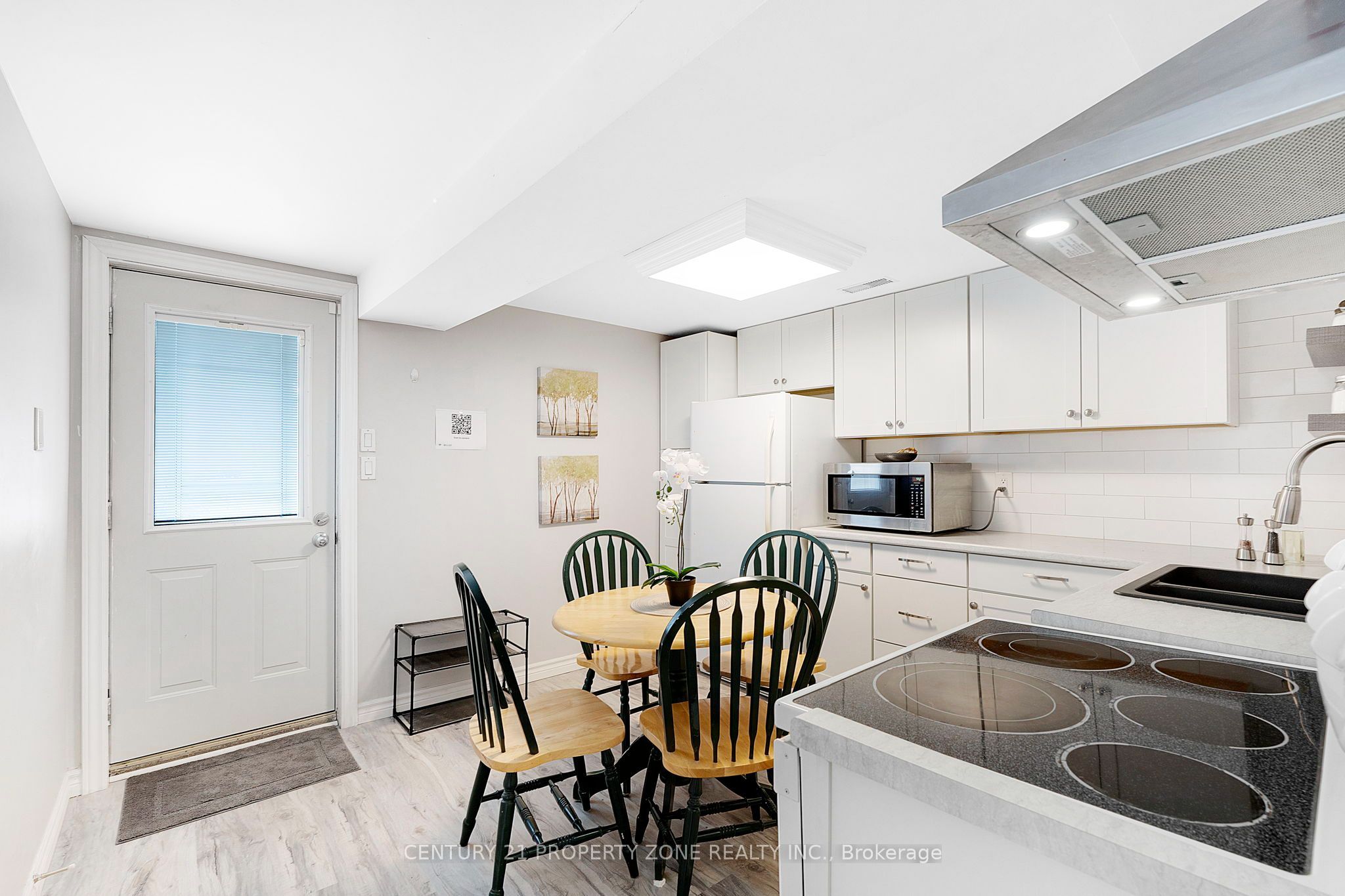 187 Winston Boulevard Property Photo 16