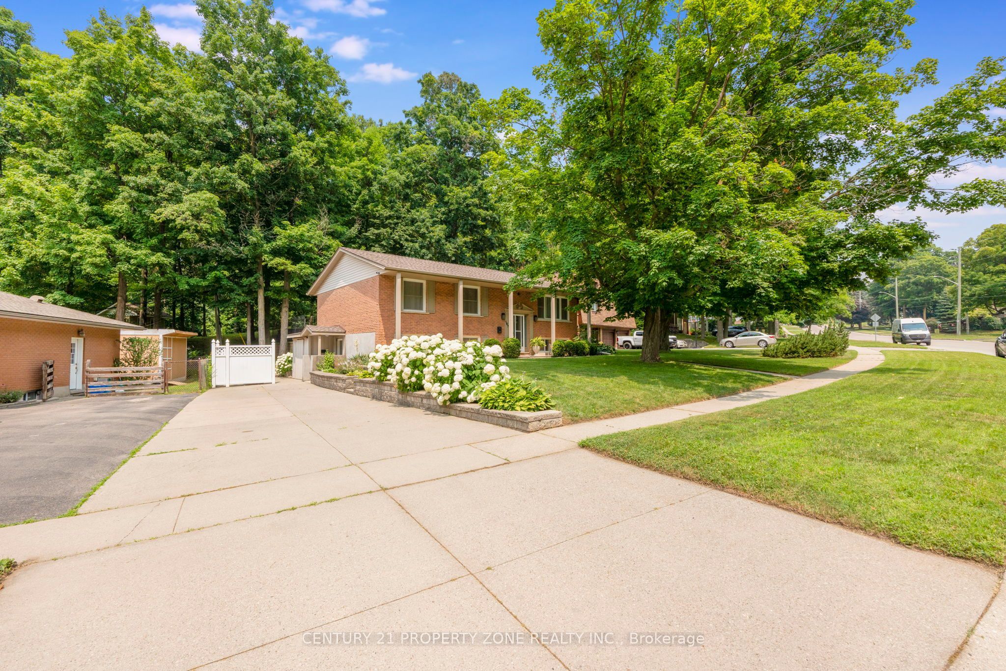 187 Winston Boulevard Property Photo 26