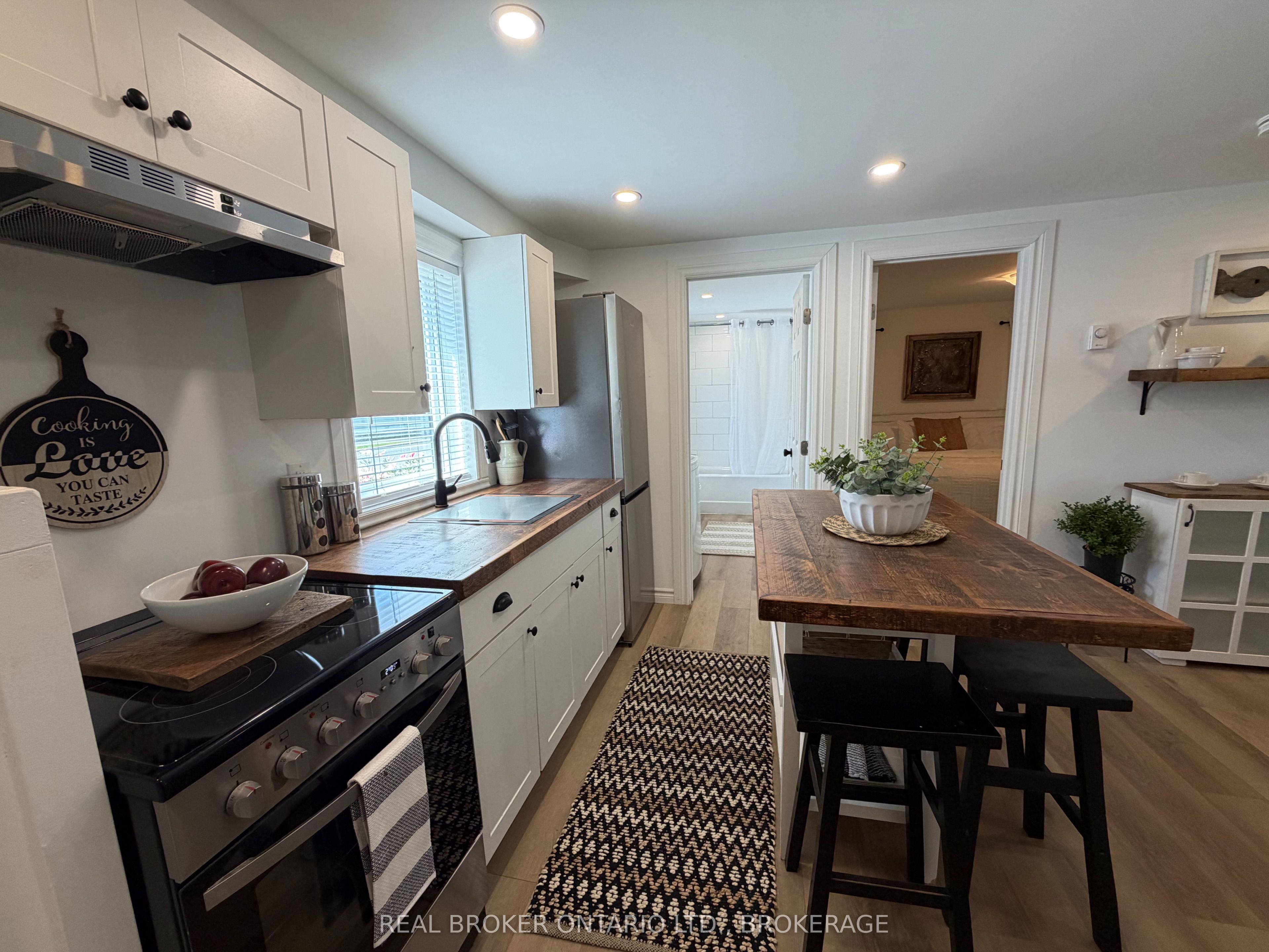 230 Boundary Road E Property Photo 5