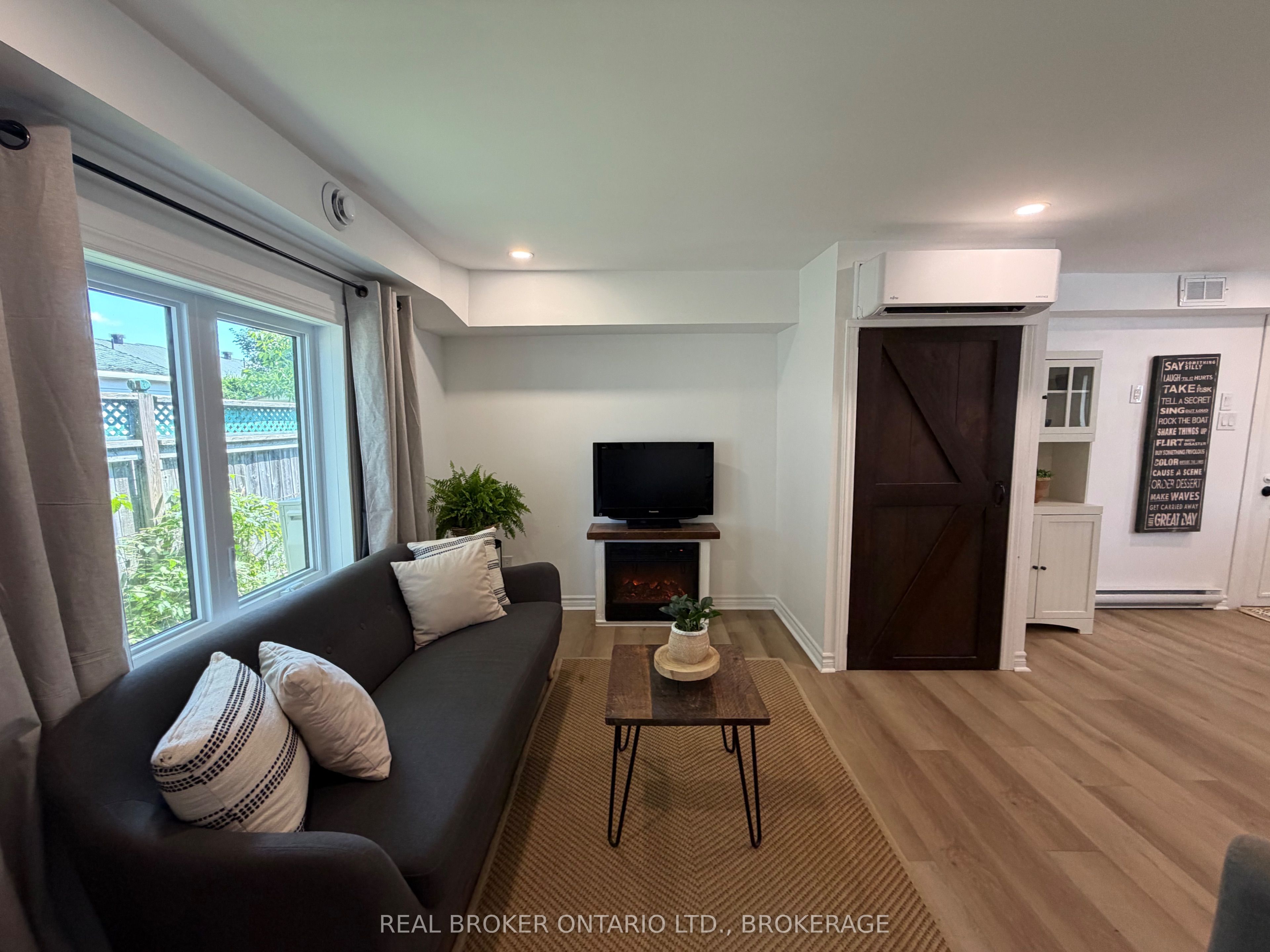 230 Boundary Road E Property Photo 9