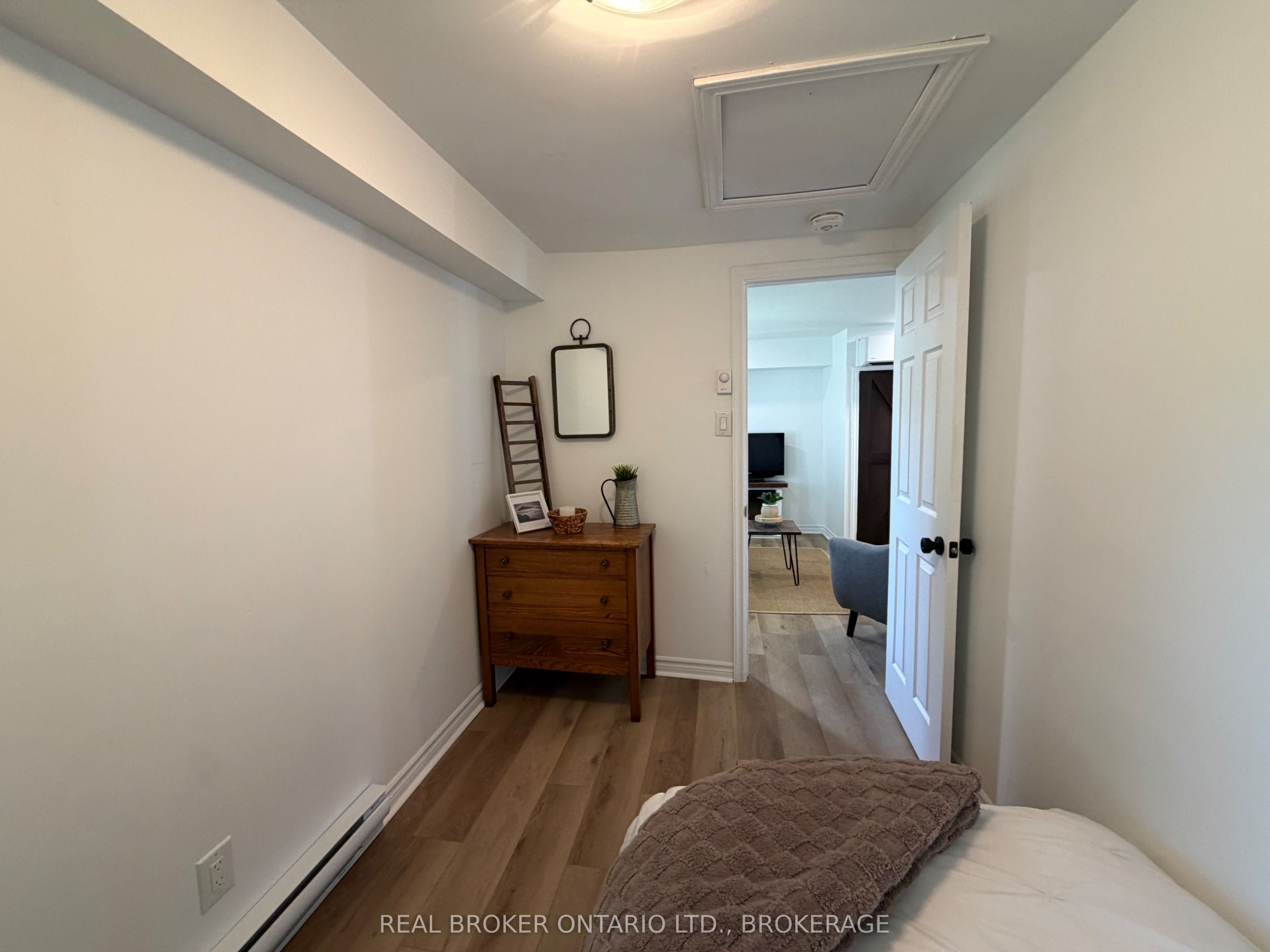 230 Boundary Road E Property Photo 14