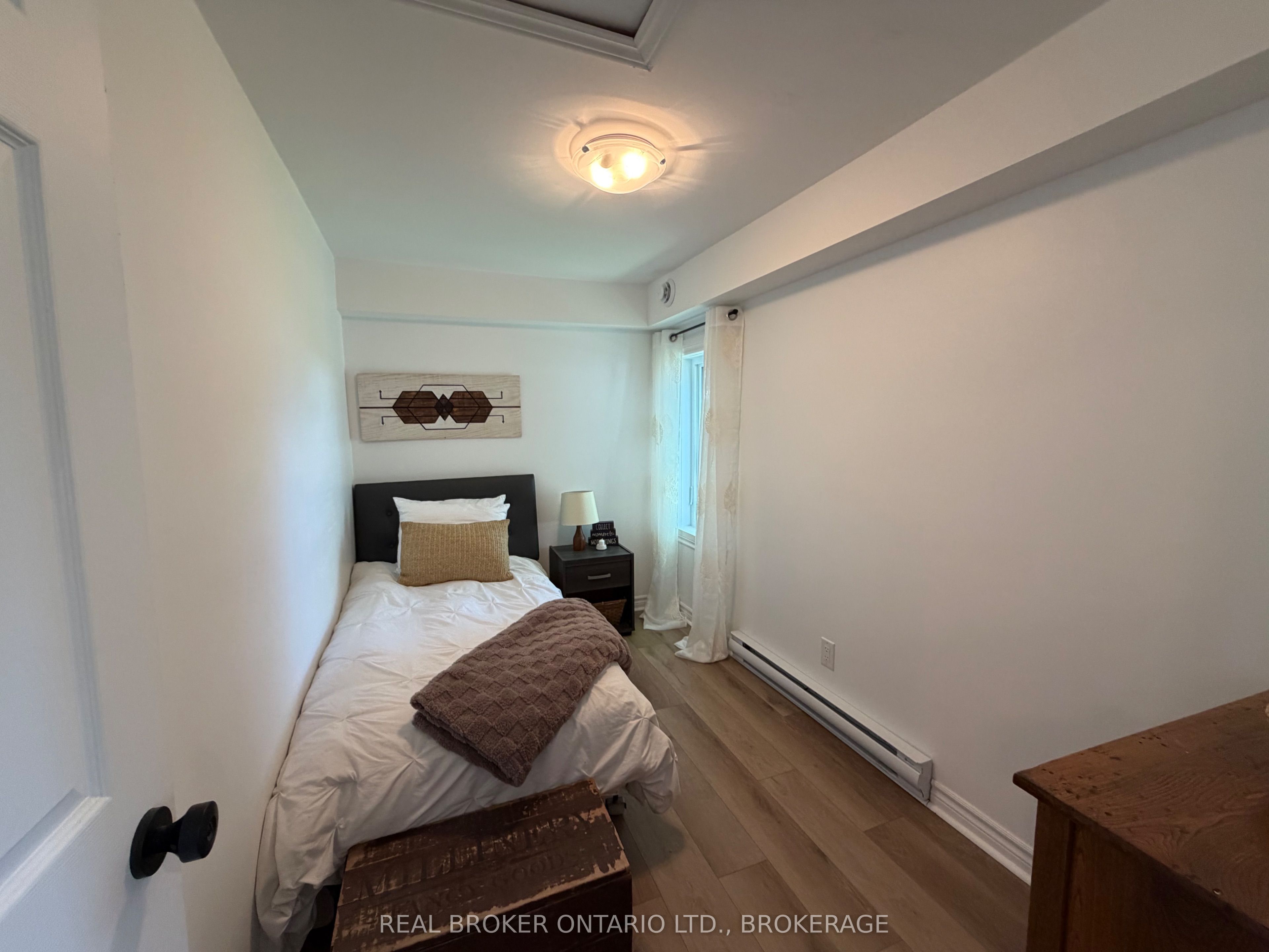 230 Boundary Road E Property Photo 15