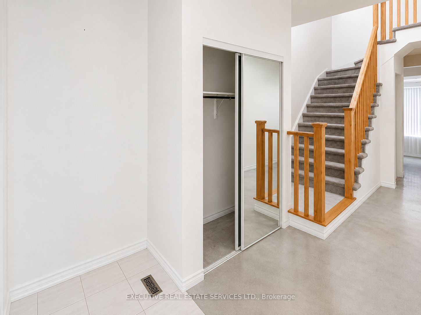 129 Seeley Avenue Property Photo 3