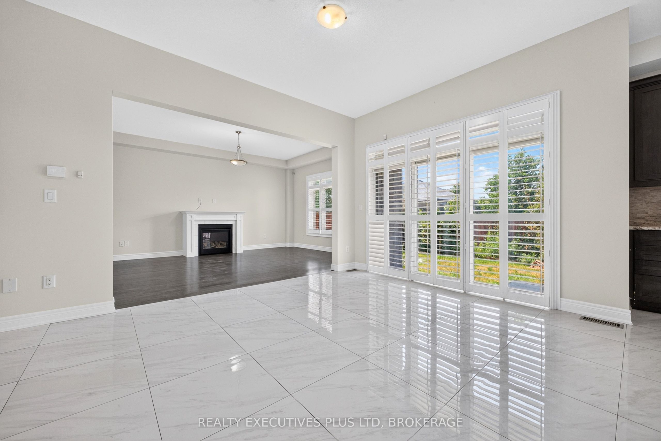 9211 Tallgrass Avenue Property Photo 13