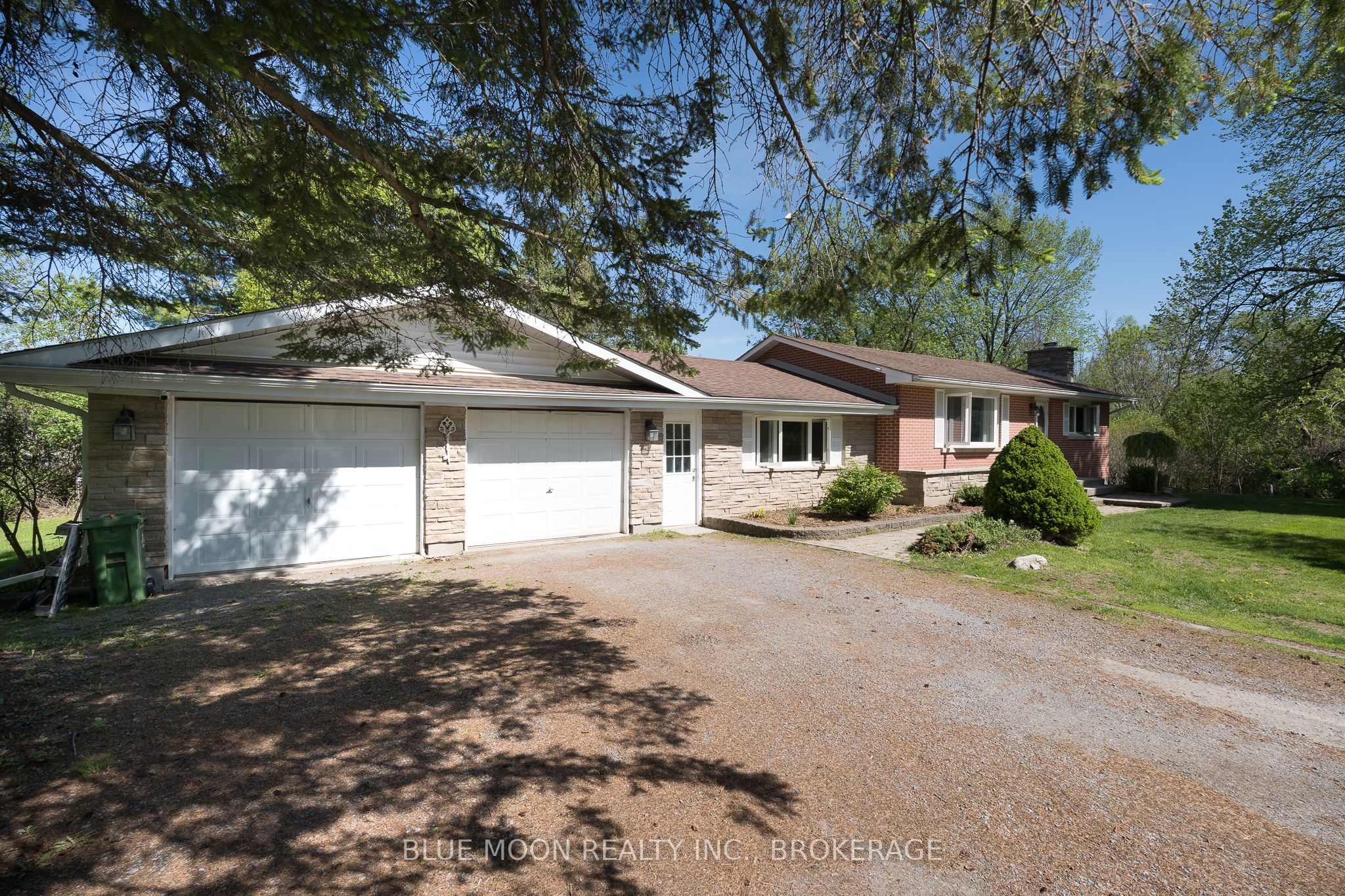 2545 Leeman Road Property Photo 5