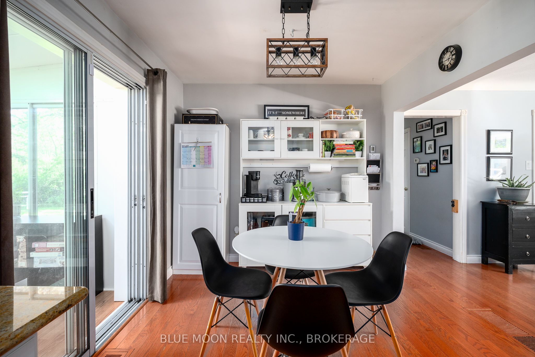 2545 Leeman Road Property Photo 12