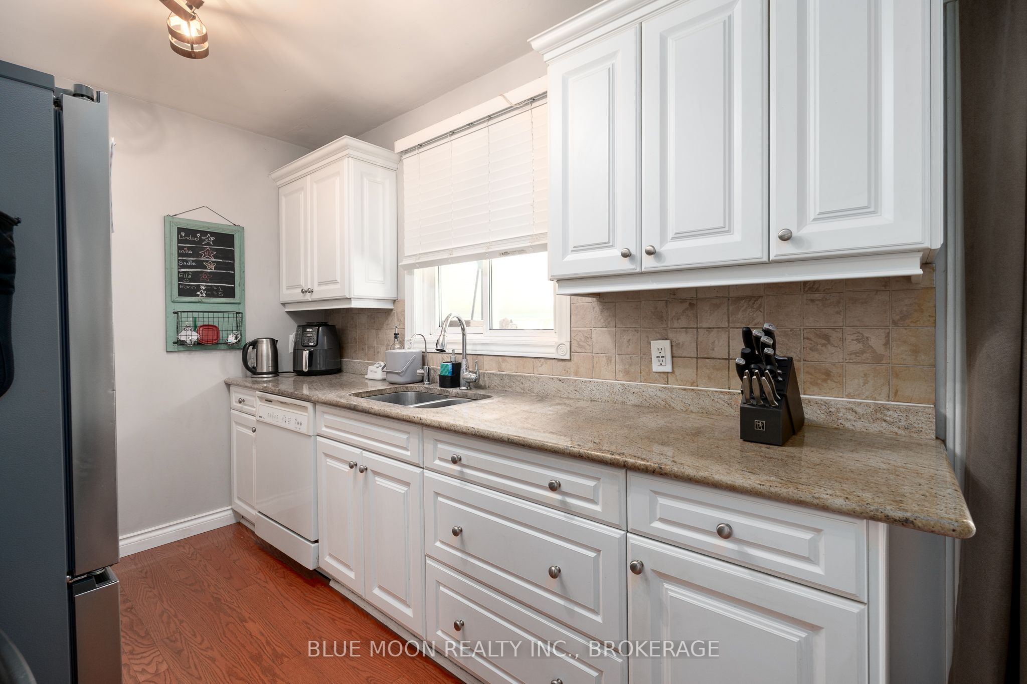 2545 Leeman Road Property Photo 13
