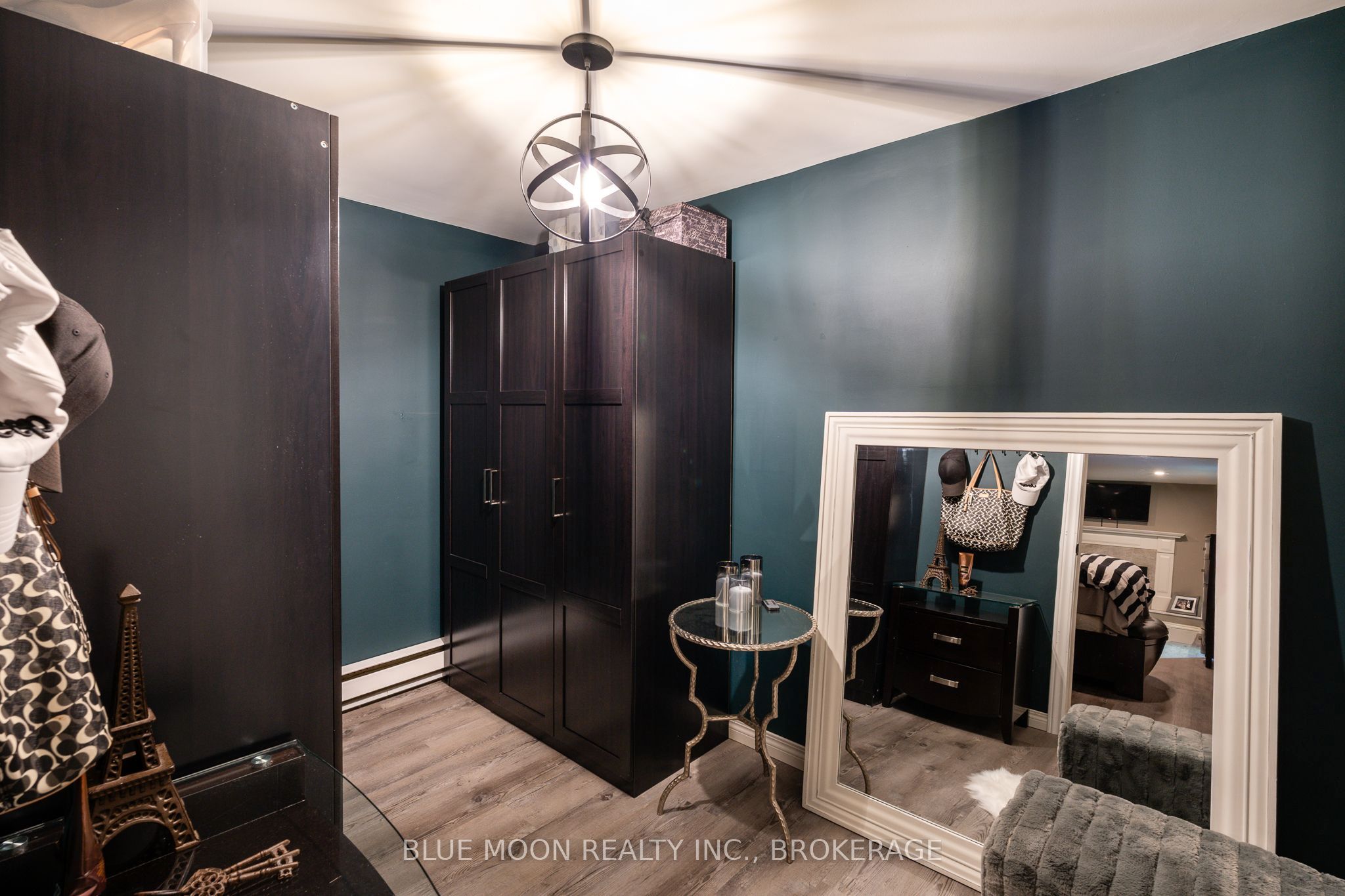 2545 Leeman Road Property Photo 28