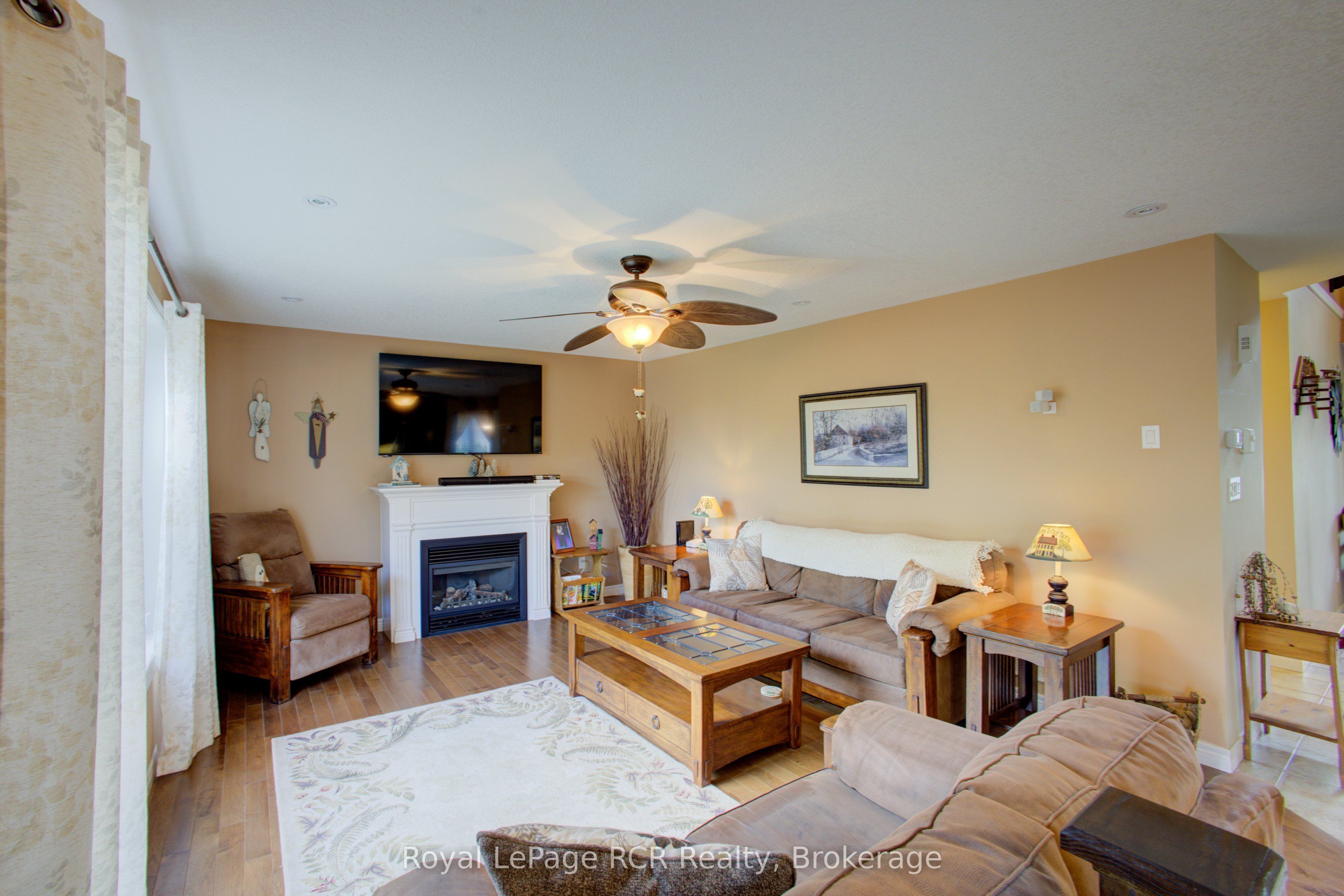237 Carrol Street Property Photo 15