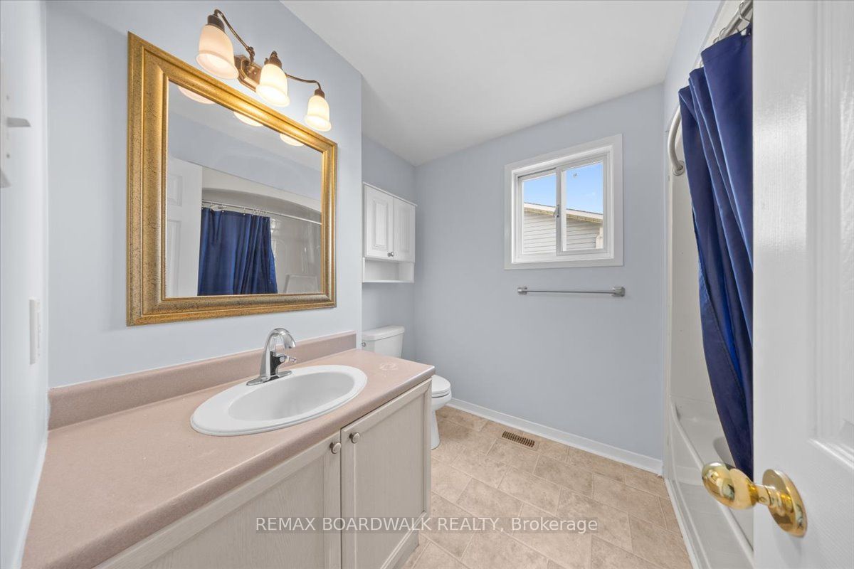 104 Dunham Street Property Photo 23