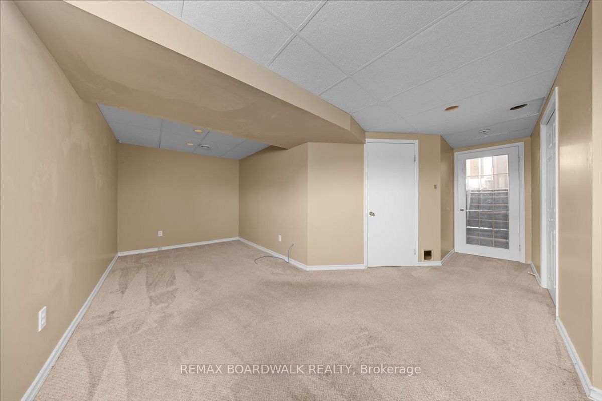 104 Dunham Street Property Photo 26