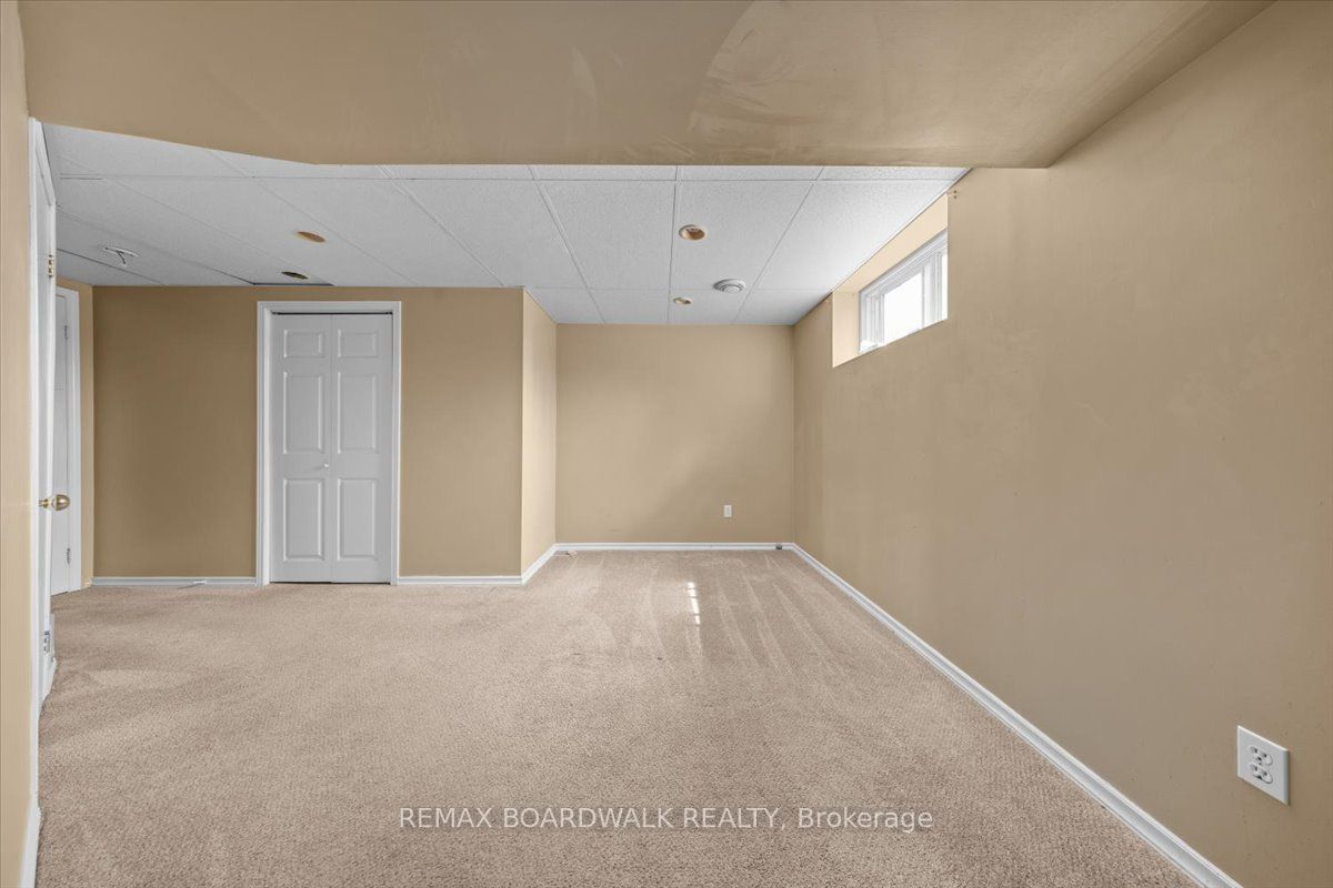 104 Dunham Street Property Photo 27