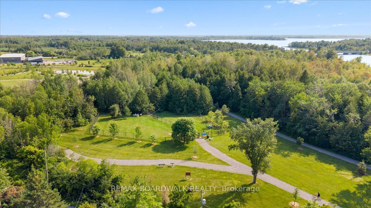 104 Dunham Street Property Photo 35