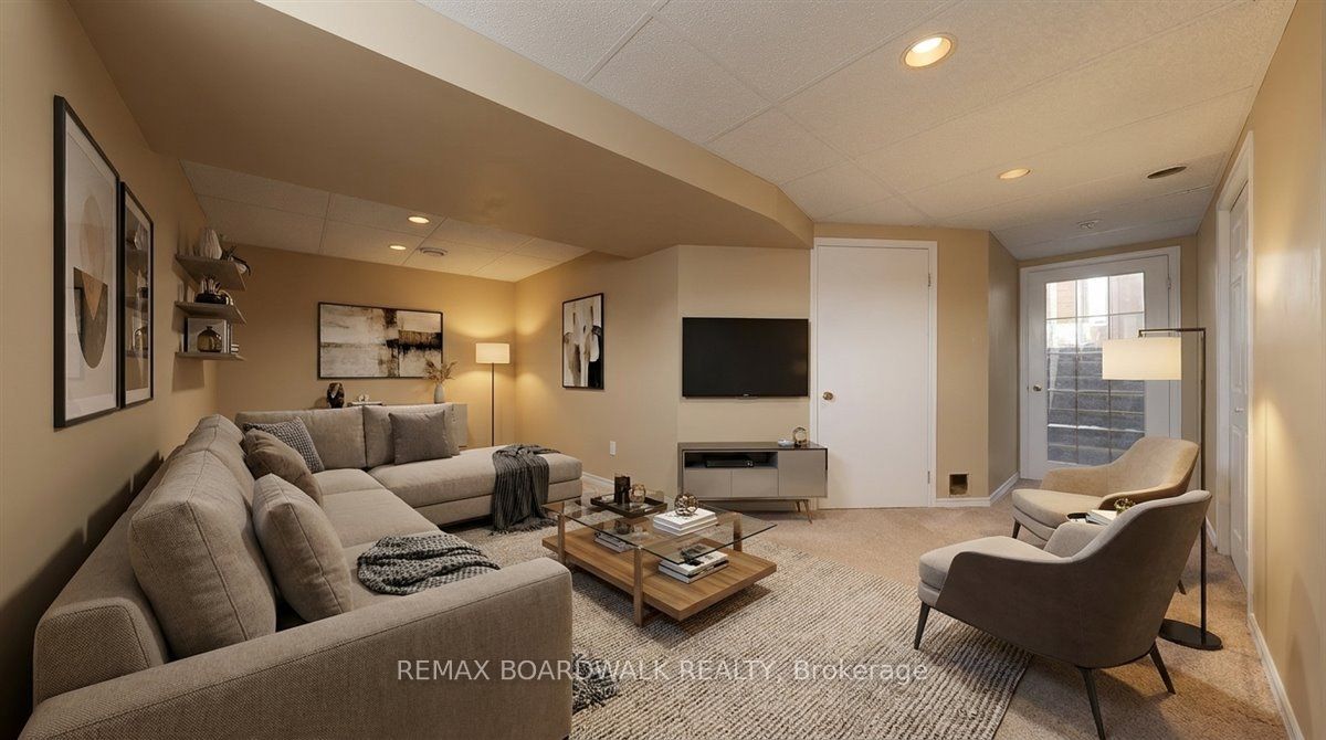 104 Dunham Street Property Photo 49