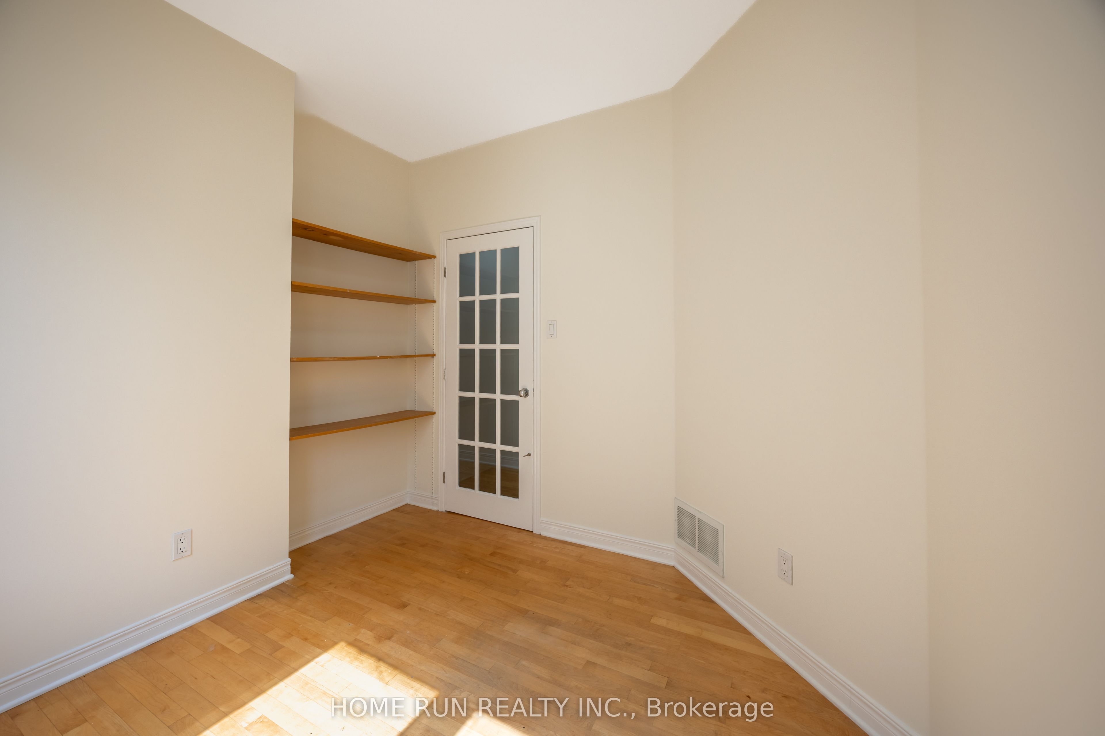 281 Goldridge Drive Property Photo 13