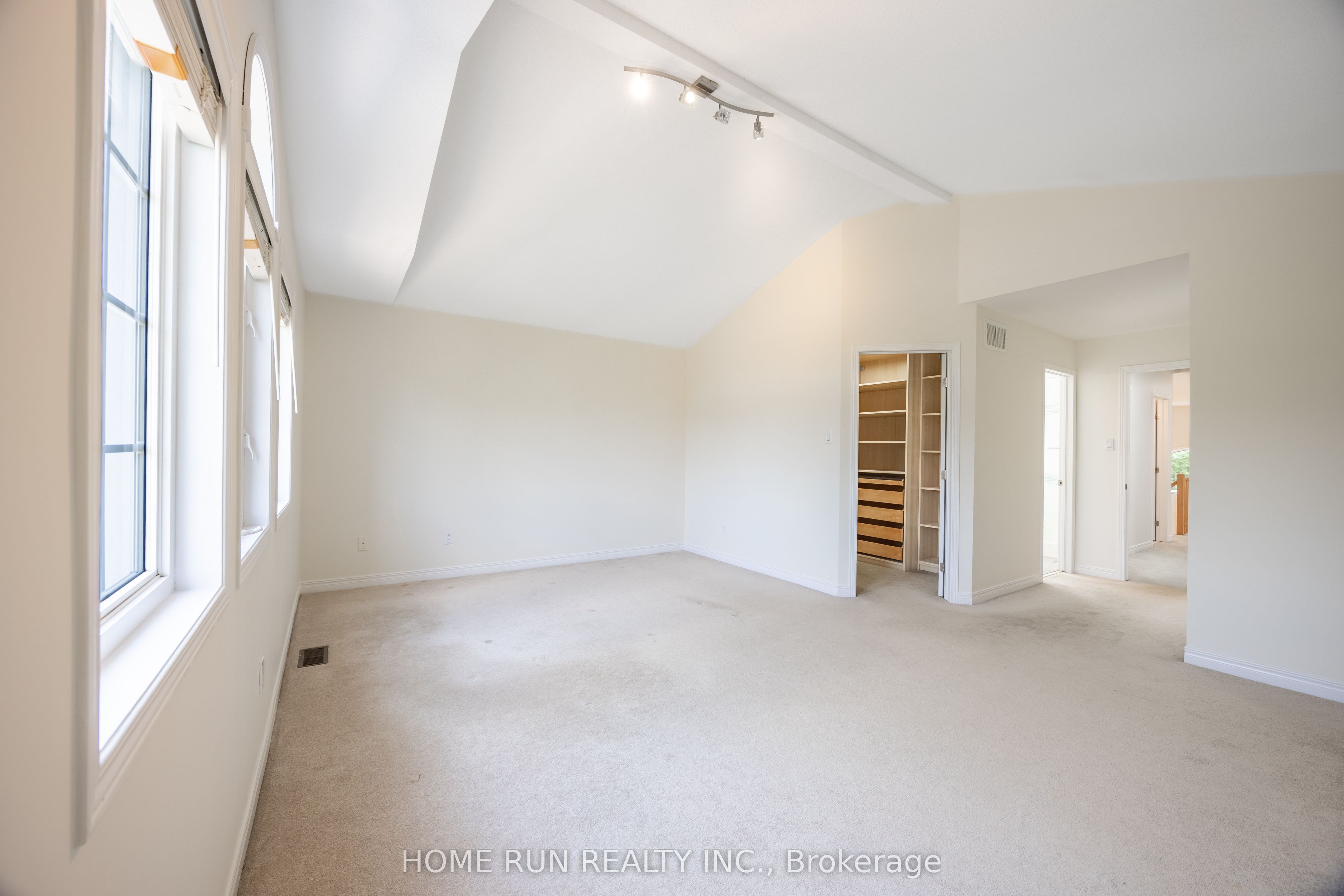 281 Goldridge Drive Property Photo 29
