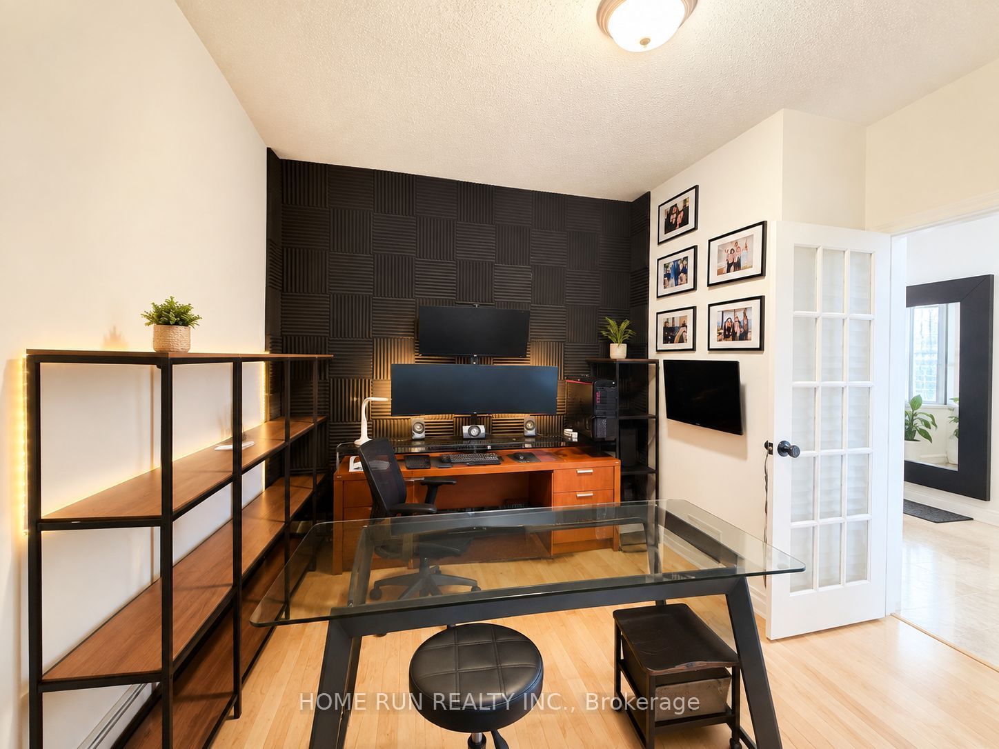 102 Dragon Park Drive Property Photo 3