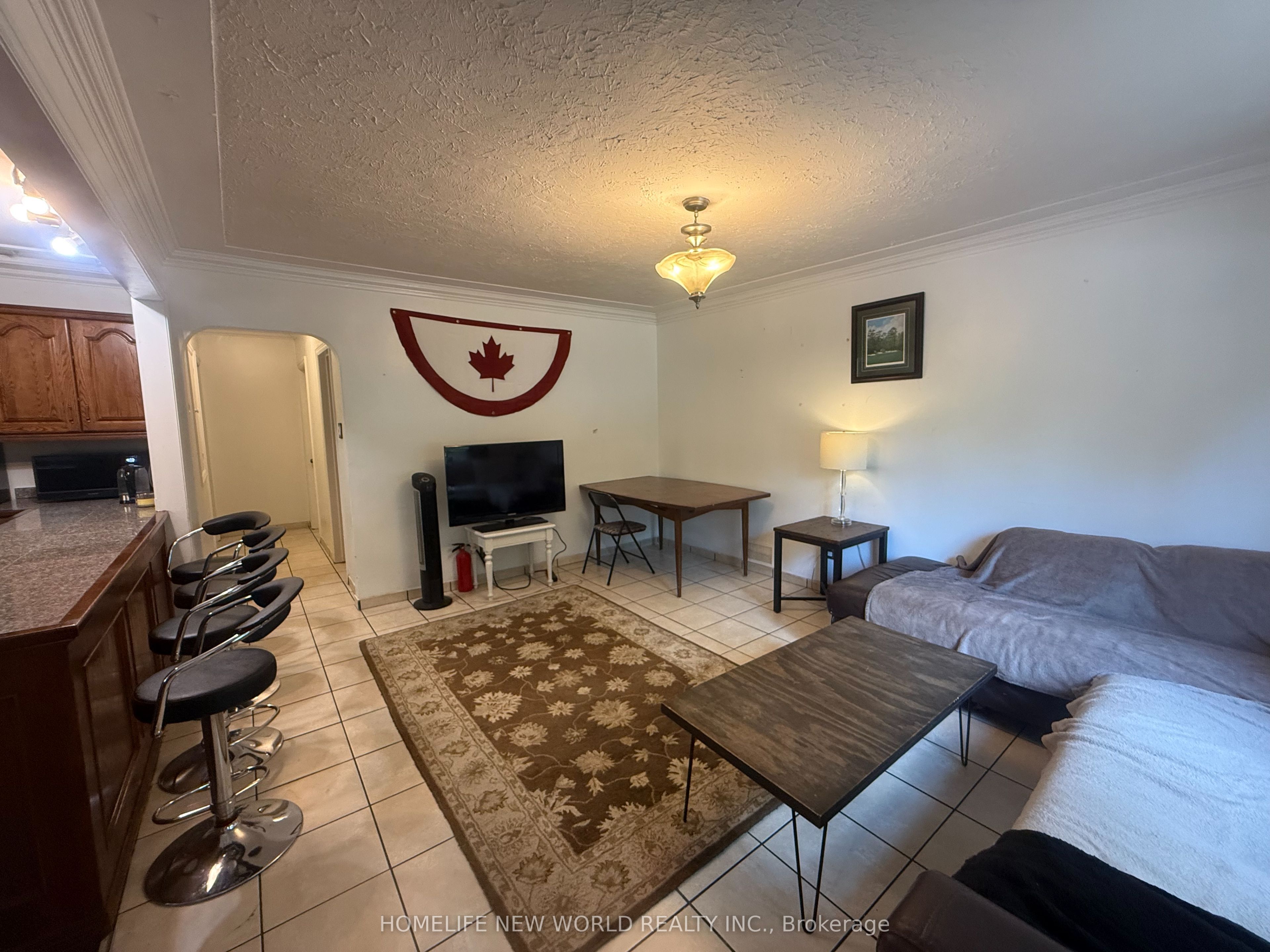 235 Bernard Avenue Lower Level Property Photo 4