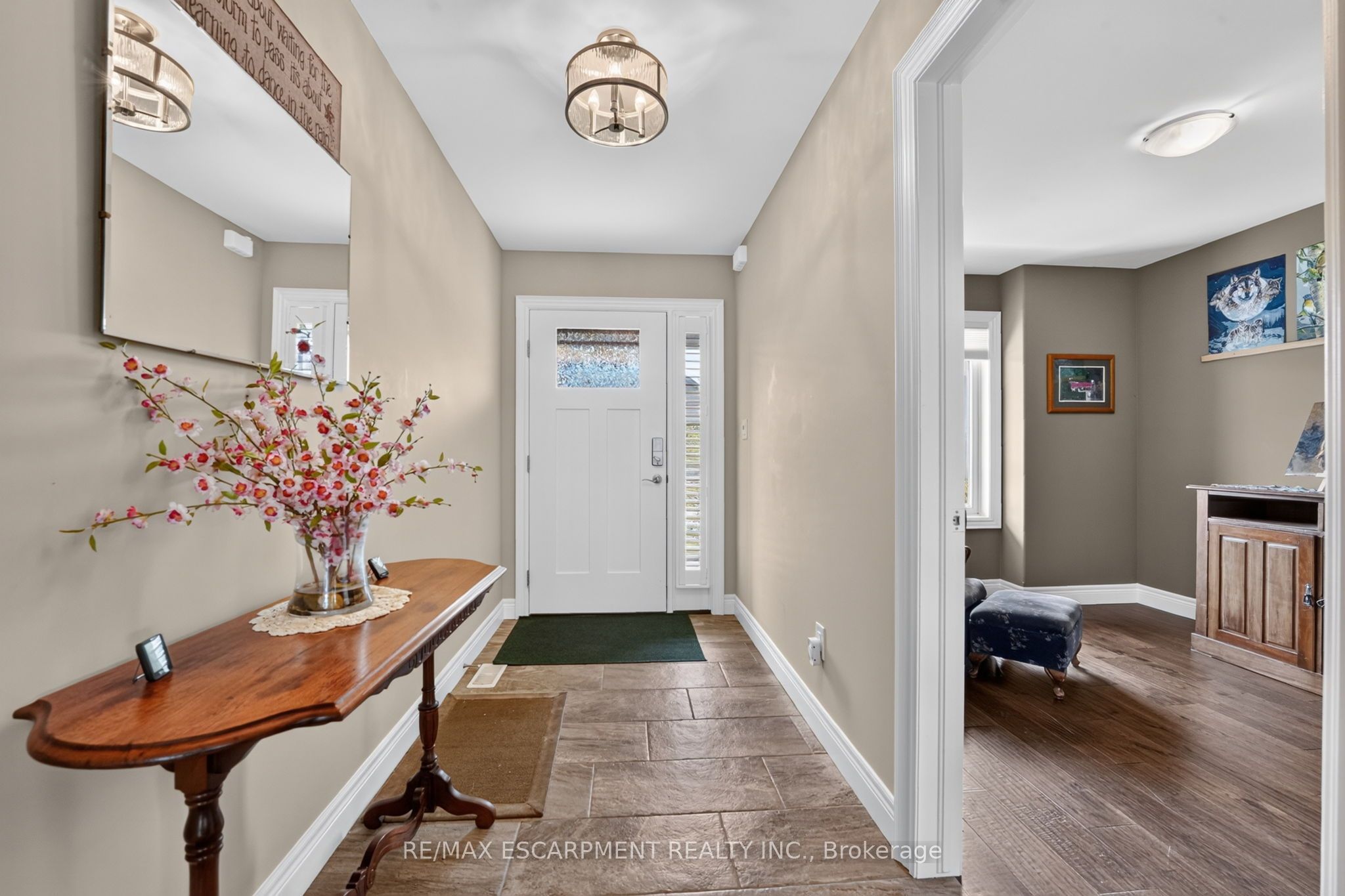 25 Richard Crescent Property Photo 6