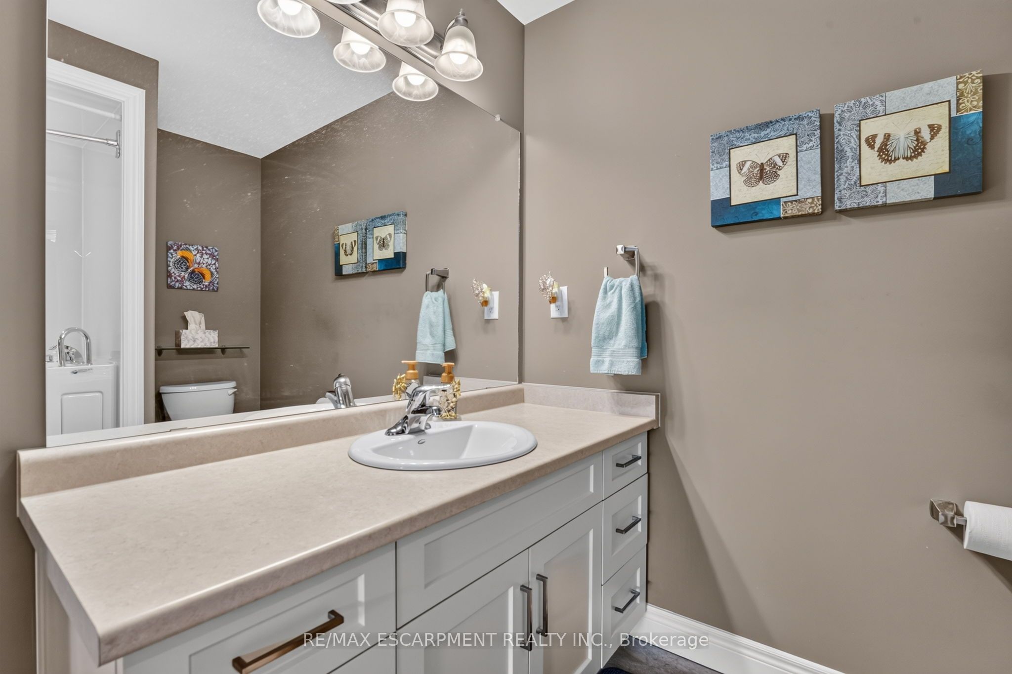 25 Richard Crescent Property Photo 17