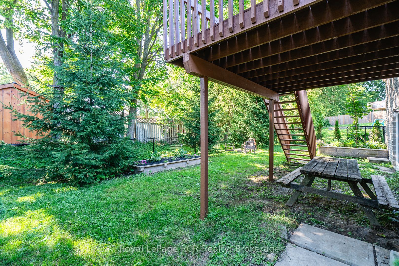 246 16th Avenue Crescent Property Photo 9