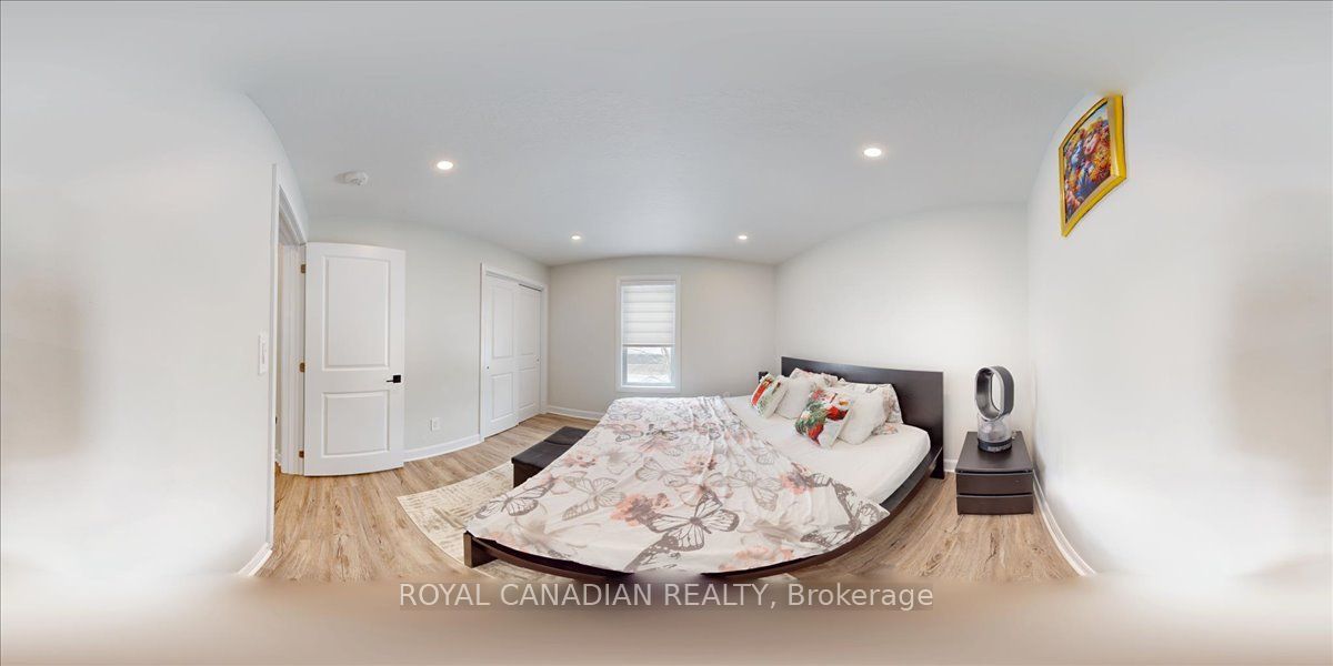 131 Elora Street N Property Photo 46