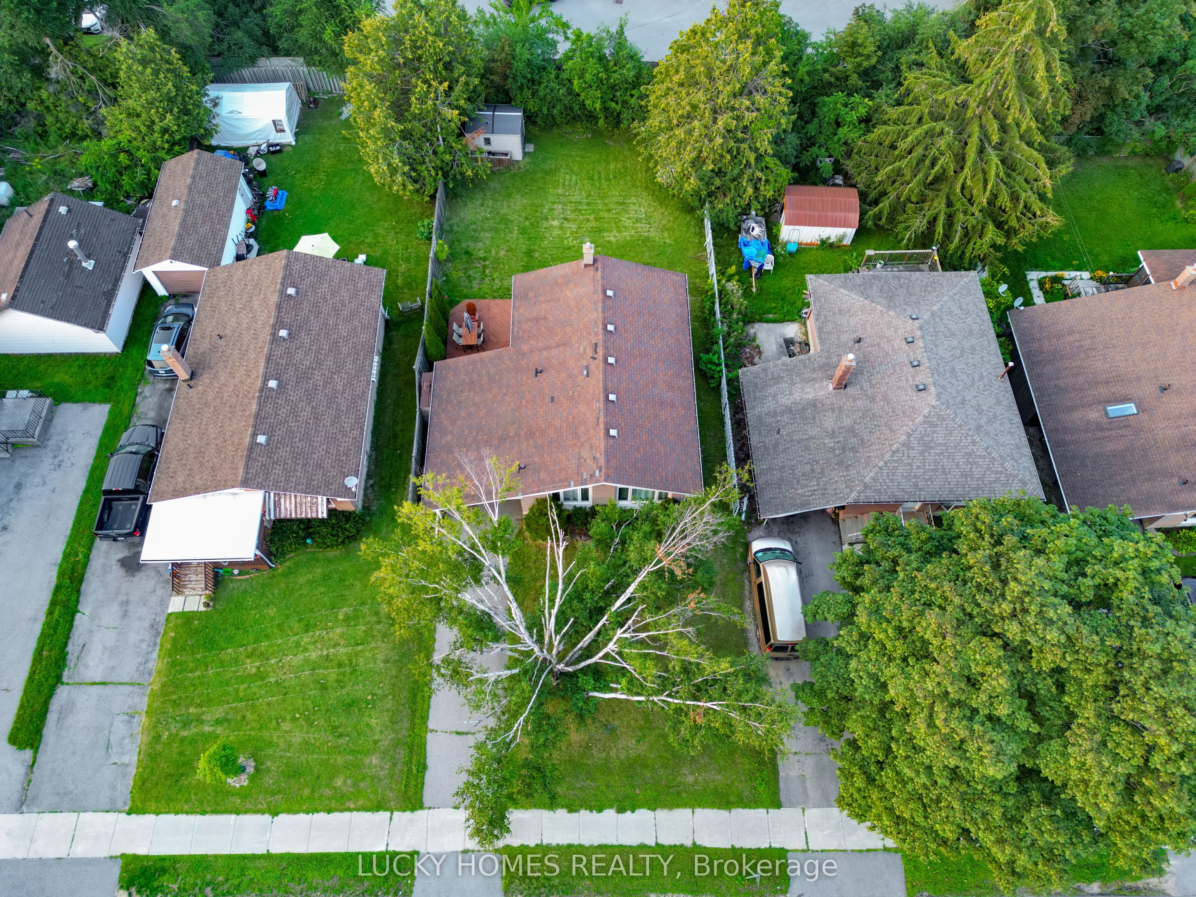 711 Otonabee Drive Property Photo 5