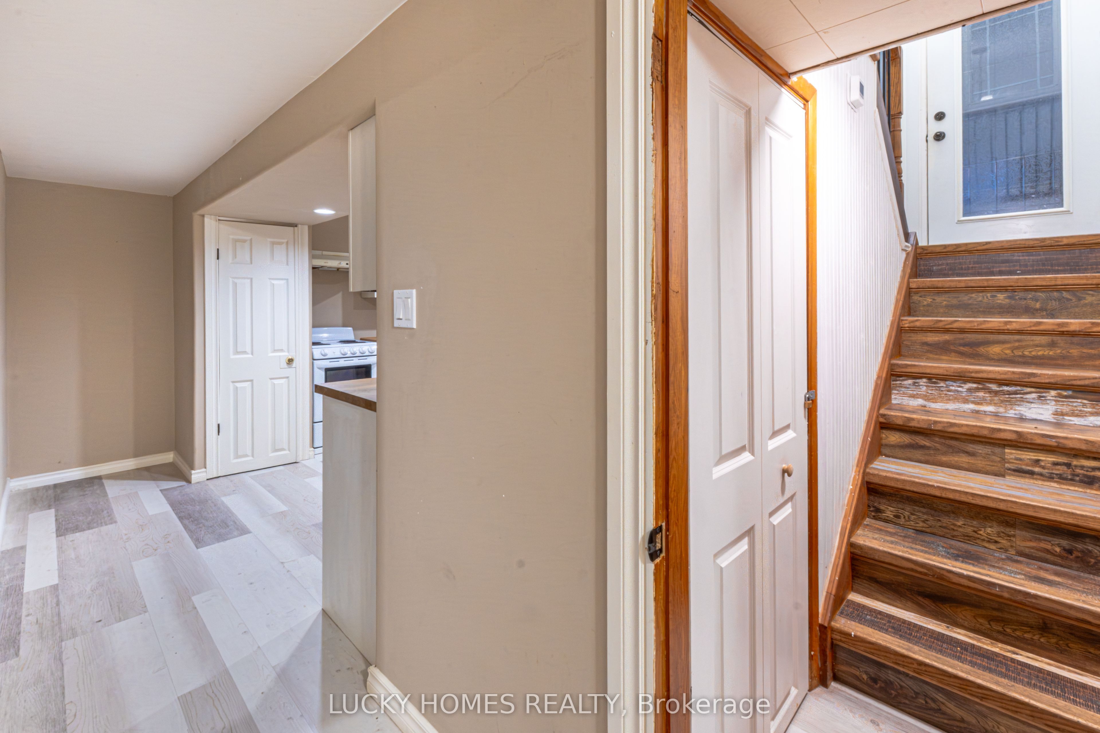 711 Otonabee Drive Property Photo 25