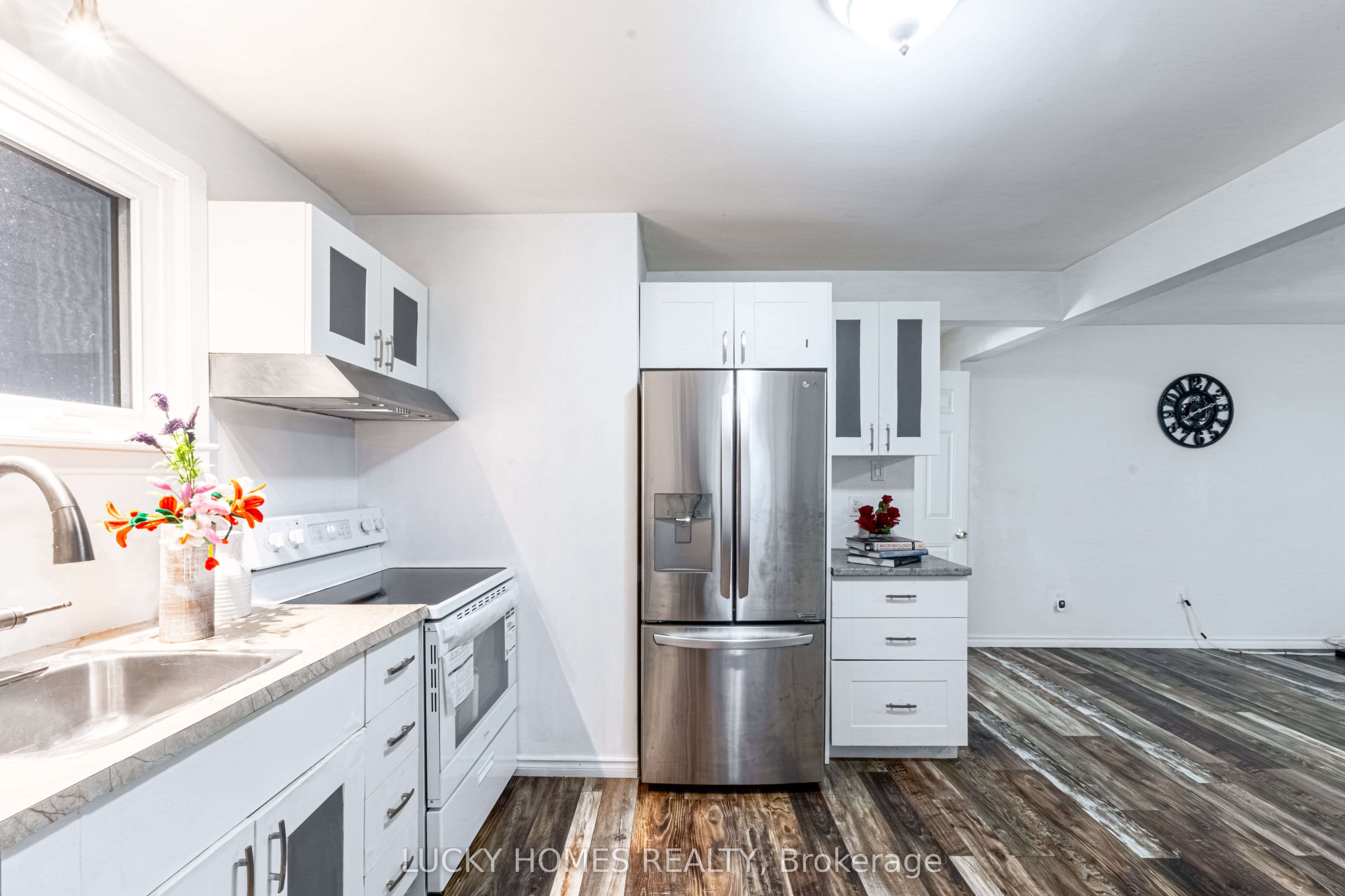 711 Otonabee Drive Property Photo 35