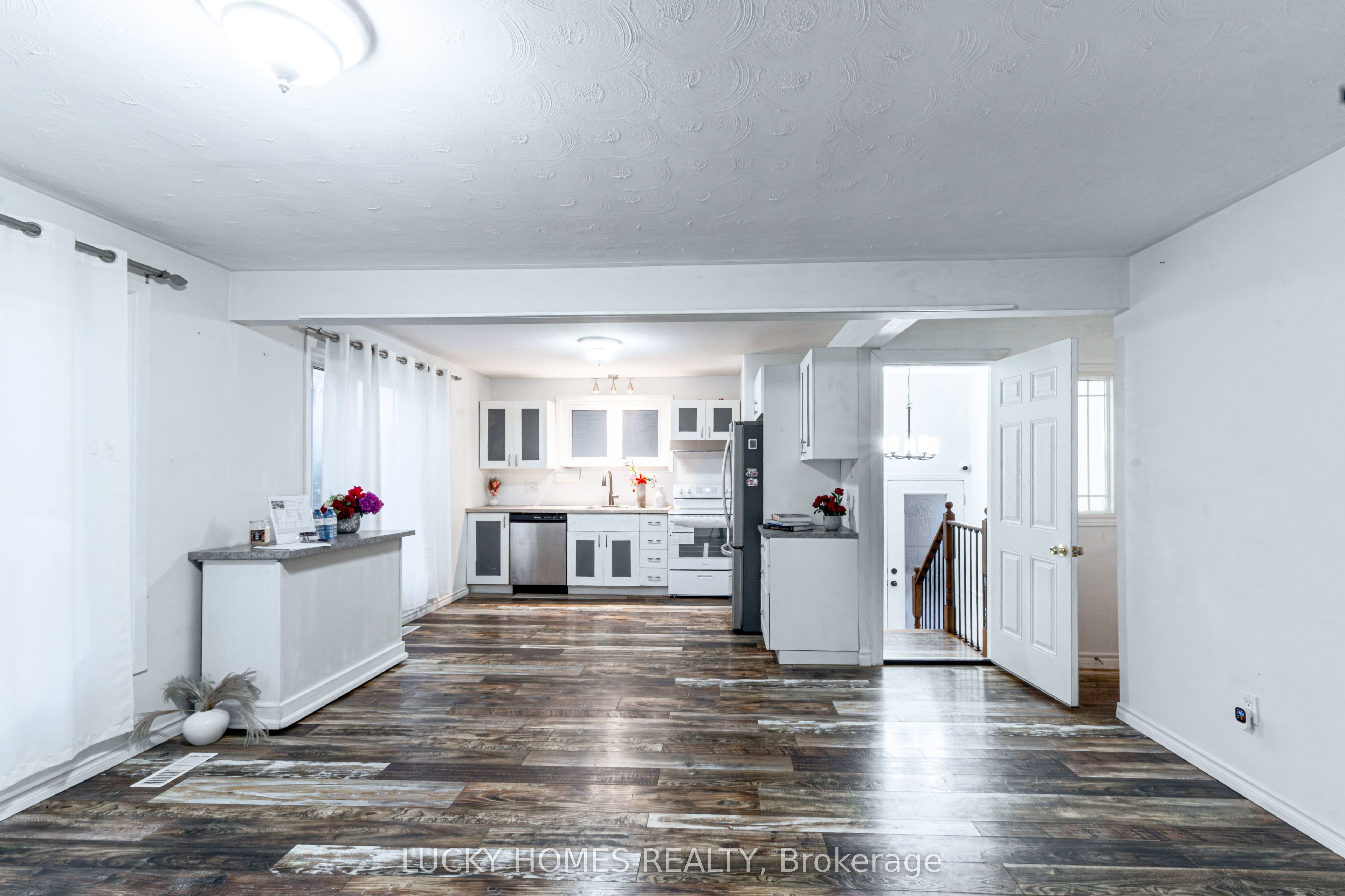 711 Otonabee Drive Property Photo 37