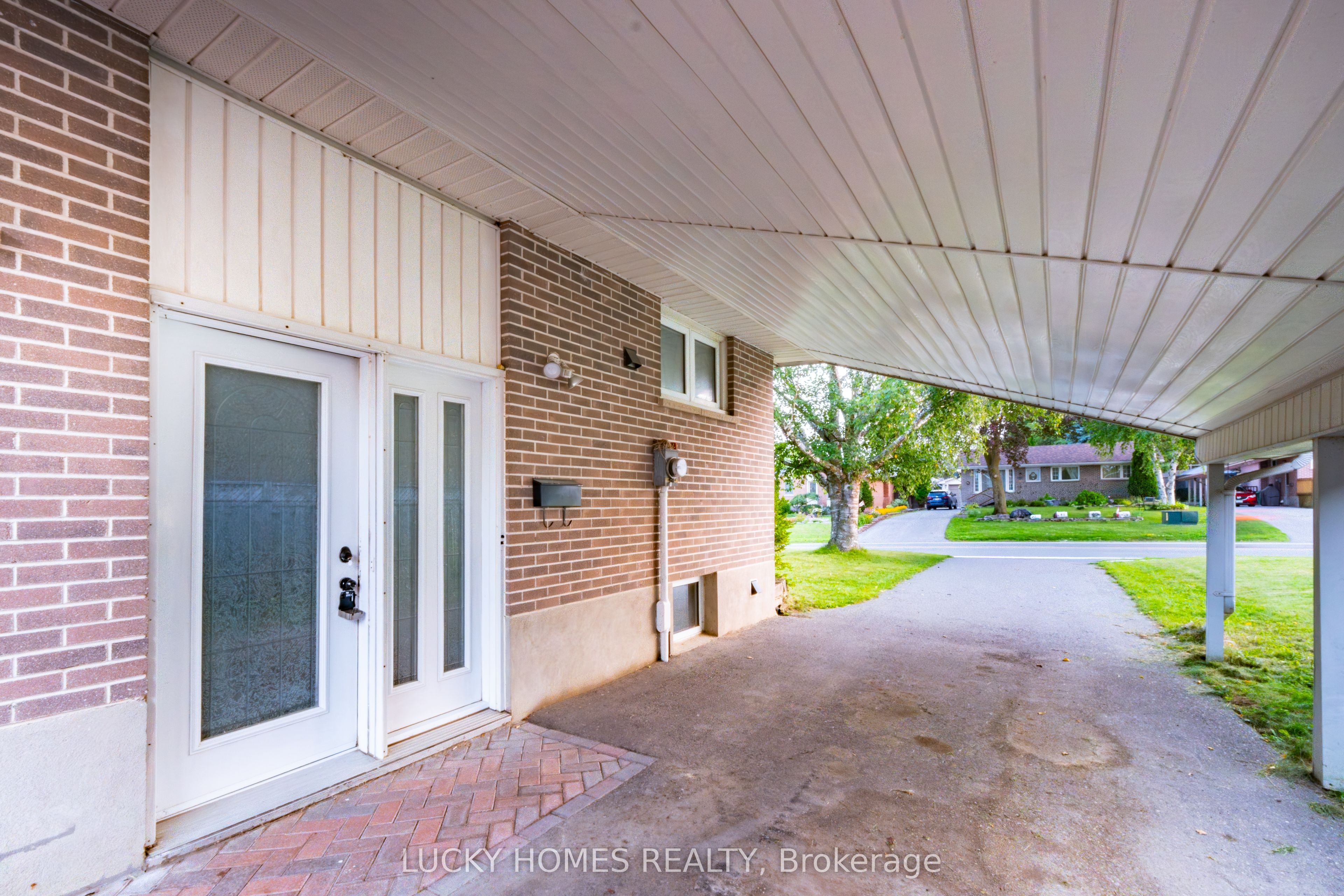 711 Otonabee Drive Property Photo 41