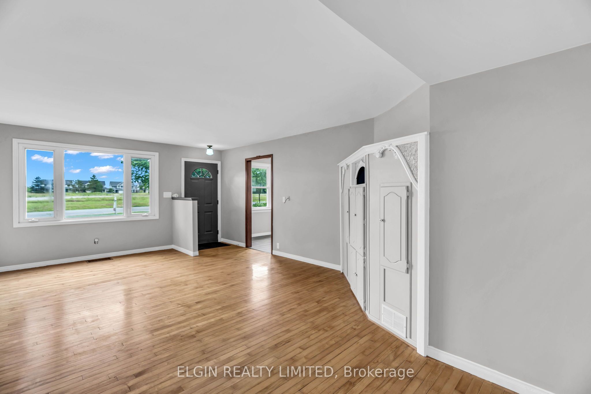 43212 Southdale Line Property Photo 6