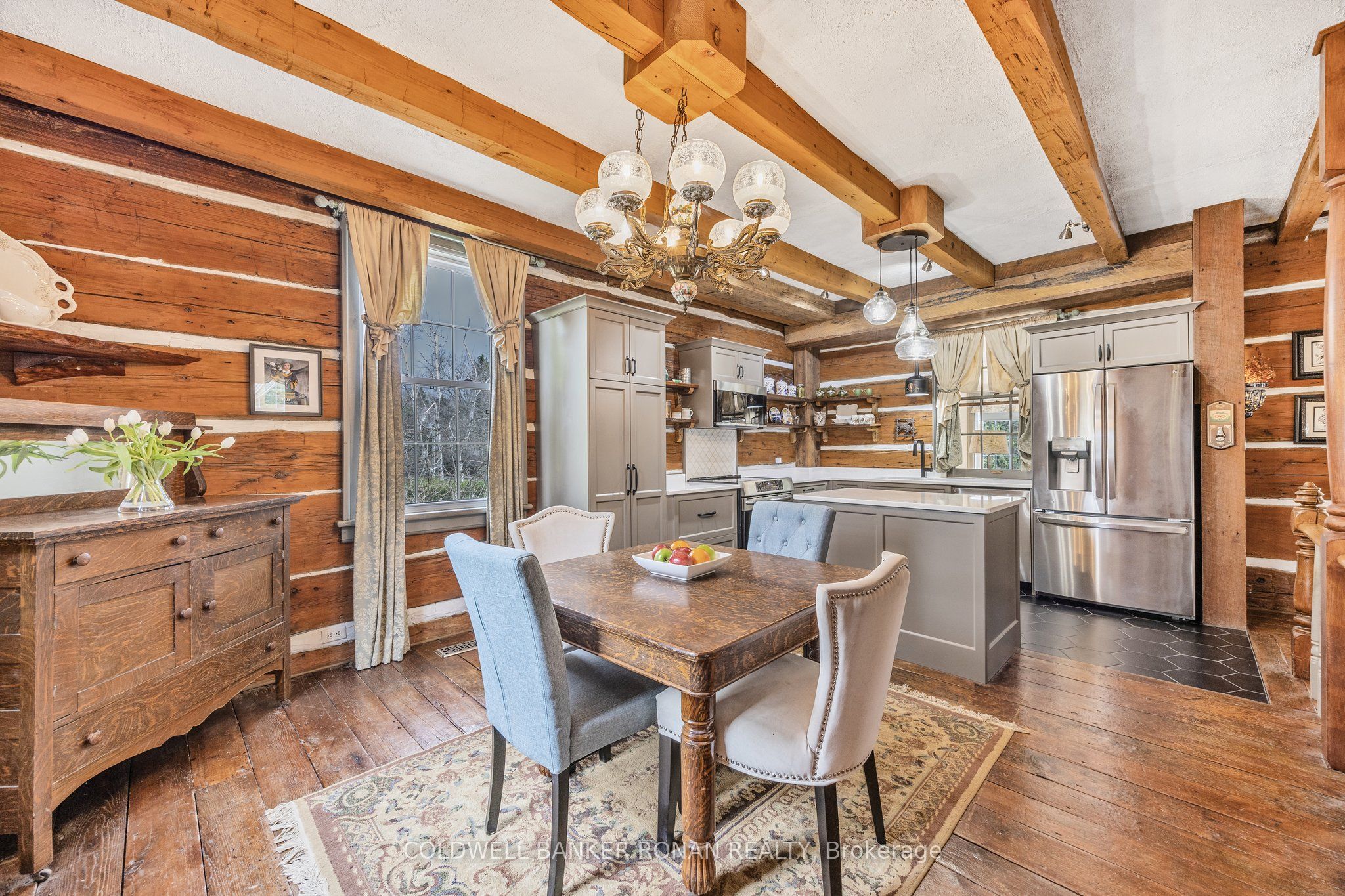 836138 4th Line E Property Photo 17